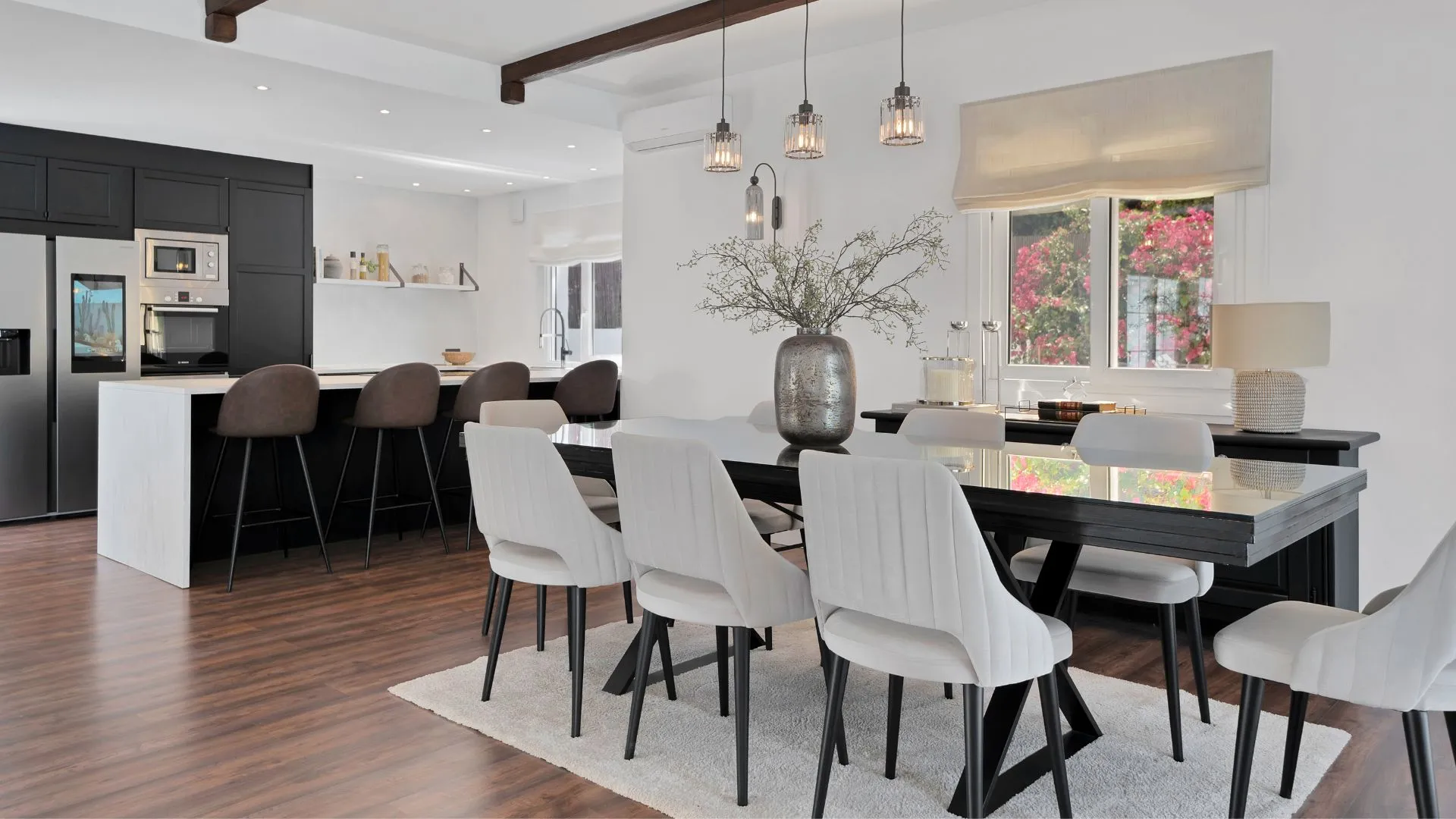 Modernist Villa for Sale with Private Pool and Scenic Views in Málaga’s Exclusive Urbanization - View 7