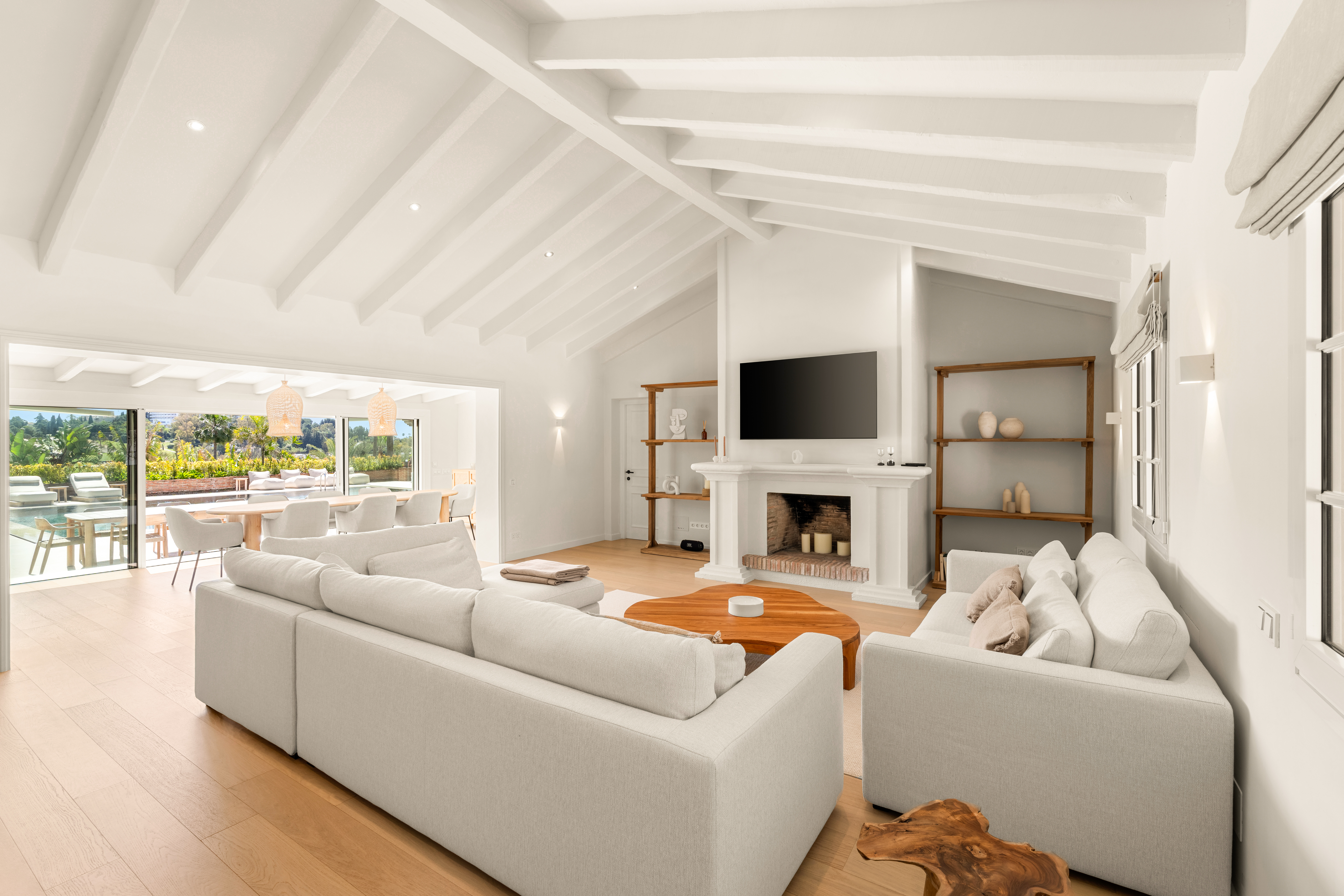 Casa Noora - Elegant Renovated Villa in Altos del Paraíso, Benahavís - View 10