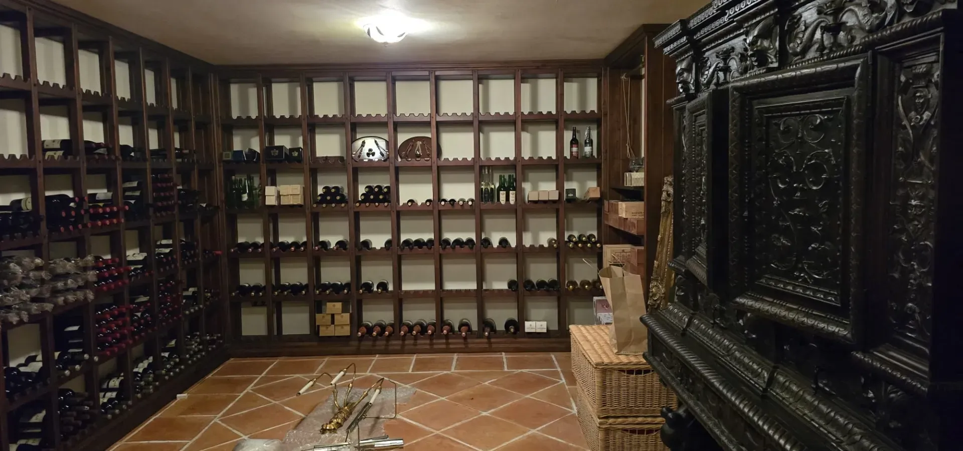 4,254 m² villa for sale Marbella - View 7