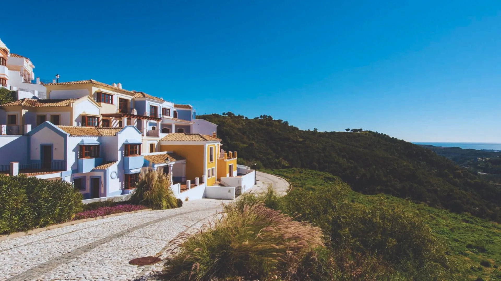 117,941m² Prime Off-Plan Land with Clubhouse Potential - View 8