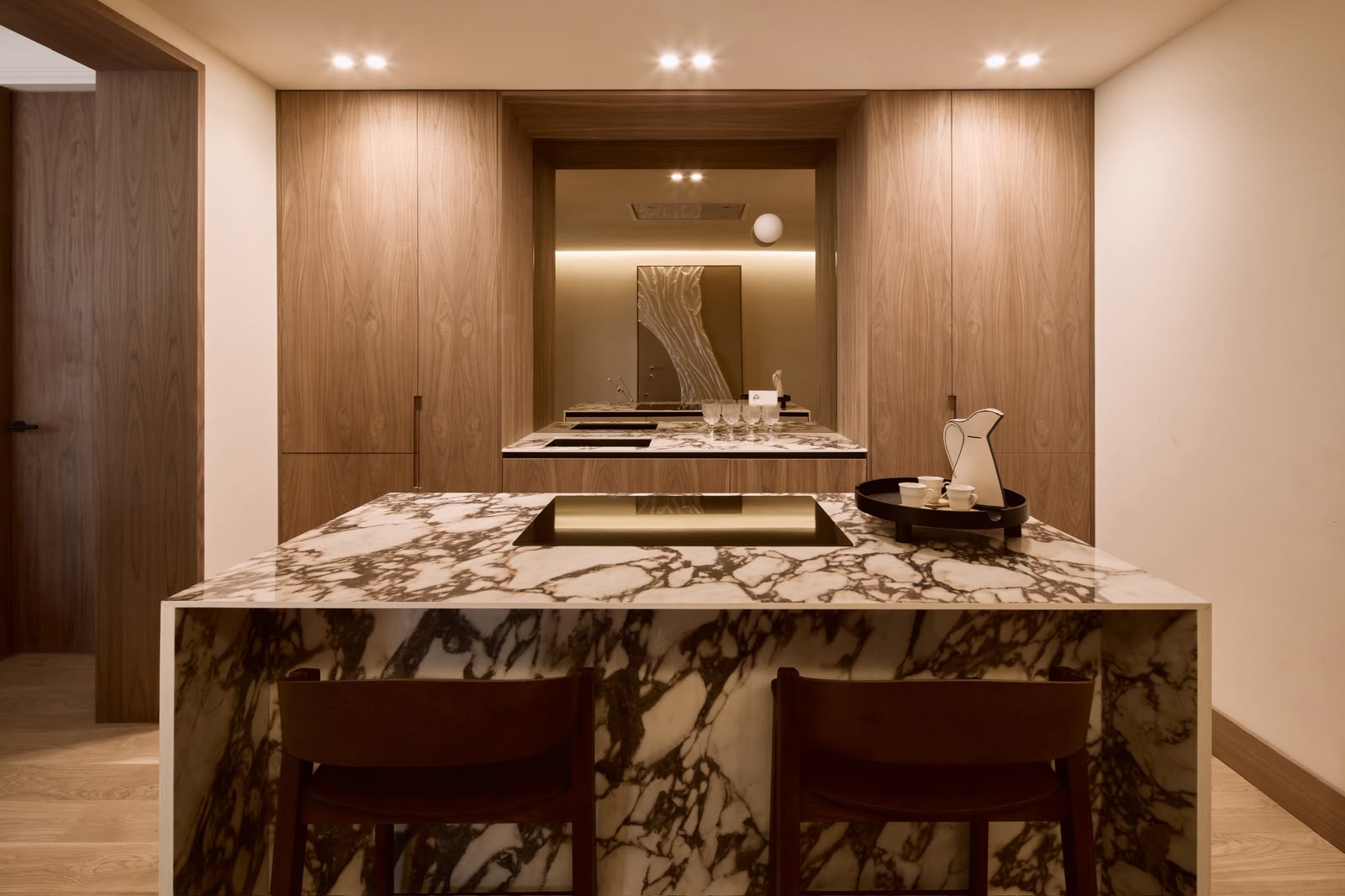 Elegant Designer Apartment in Salamanca - View 12