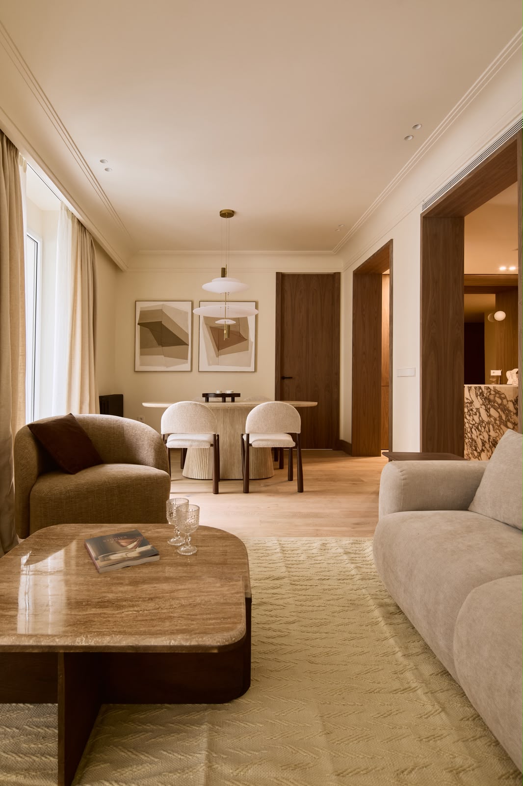 Elegant Designer Apartment in Salamanca - View 18