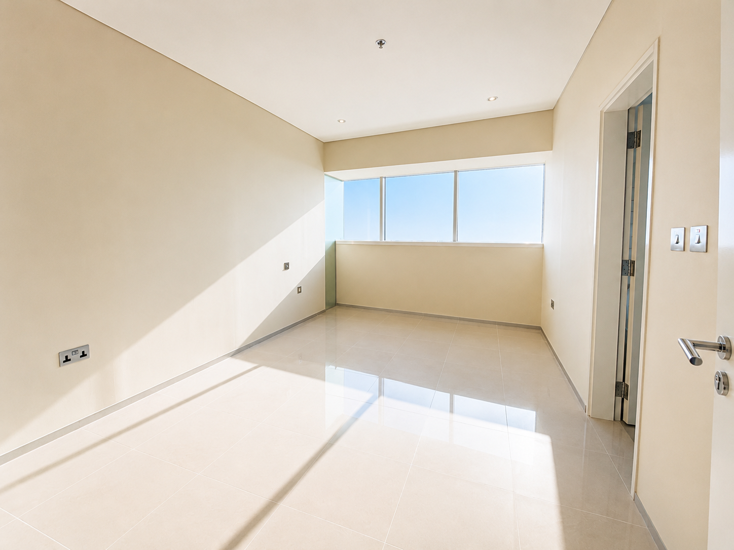 Ready to Move | High Floor | Multiple Options - View 10