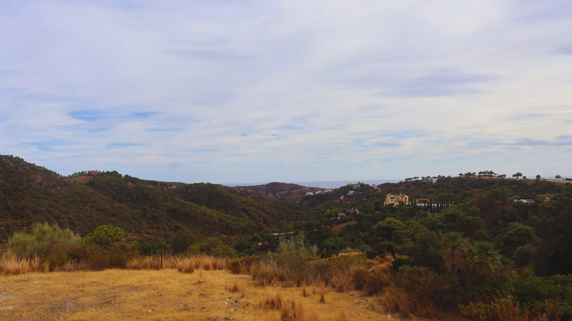 Luxury Apartments & Penthouses with Sea Views – Benahavís - View 8