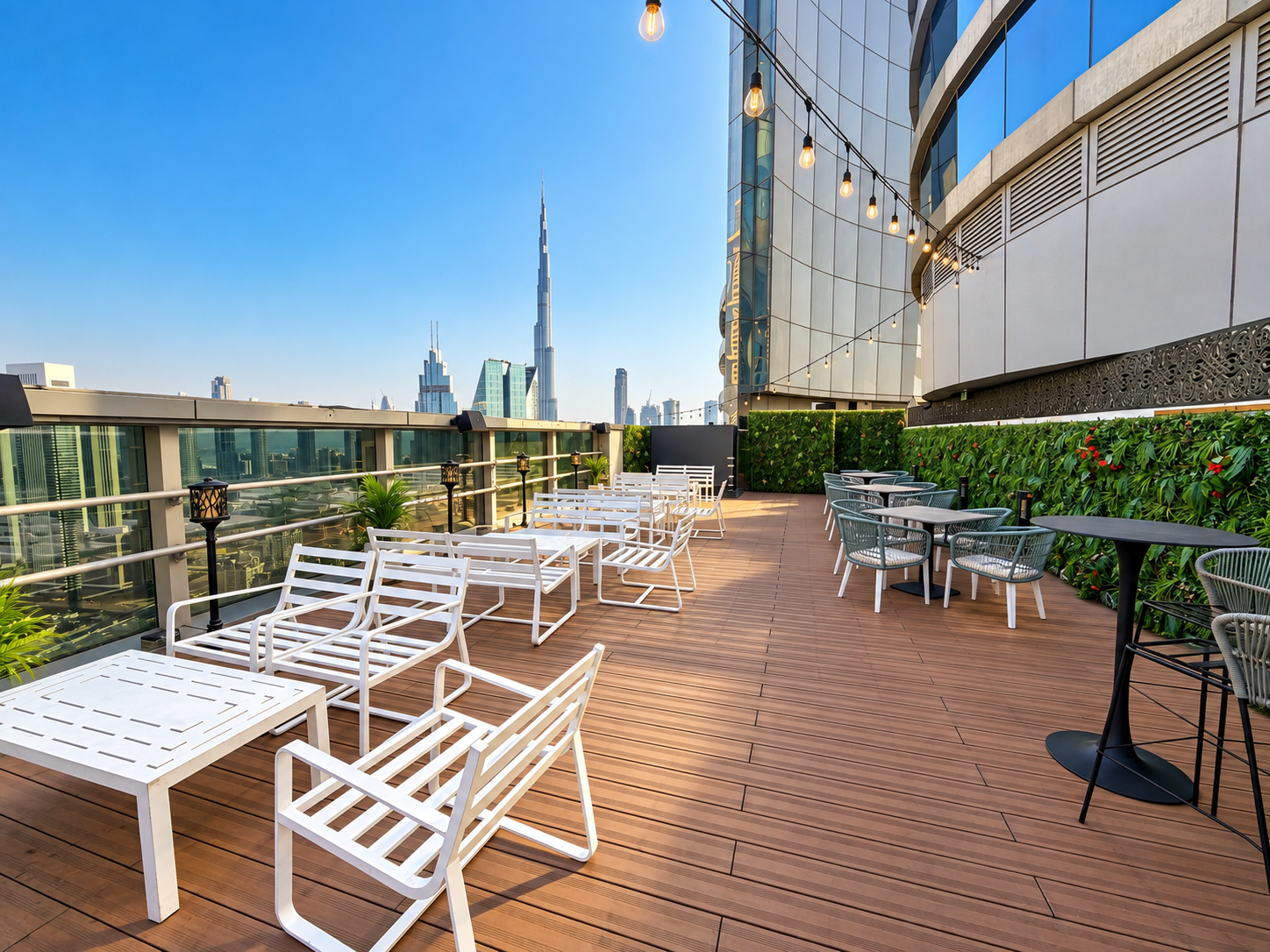 Rooftop Bar Lounge | Prime Location | Ready - View 6