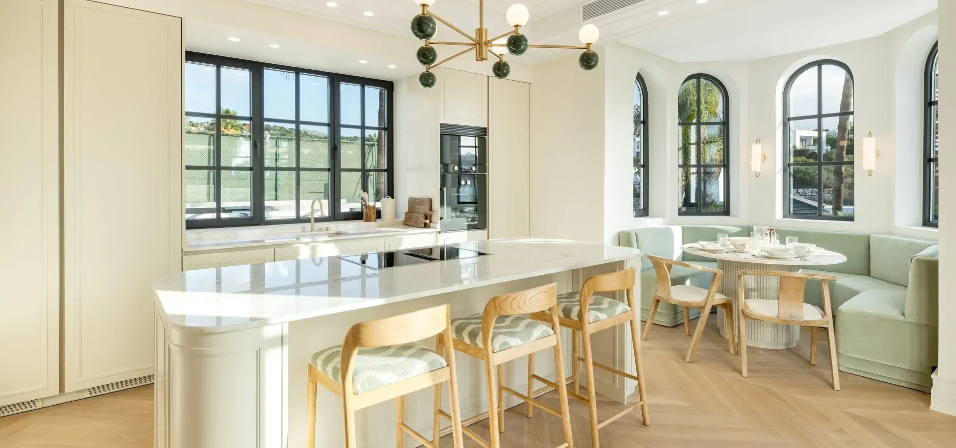 1100 m² villa in Nueva Andalucia - View 8