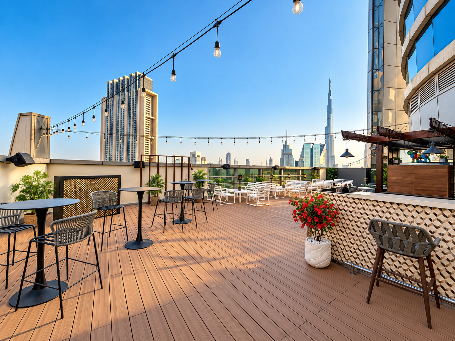 Rooftop Bar Lounge | Prime Location | Ready - View 7