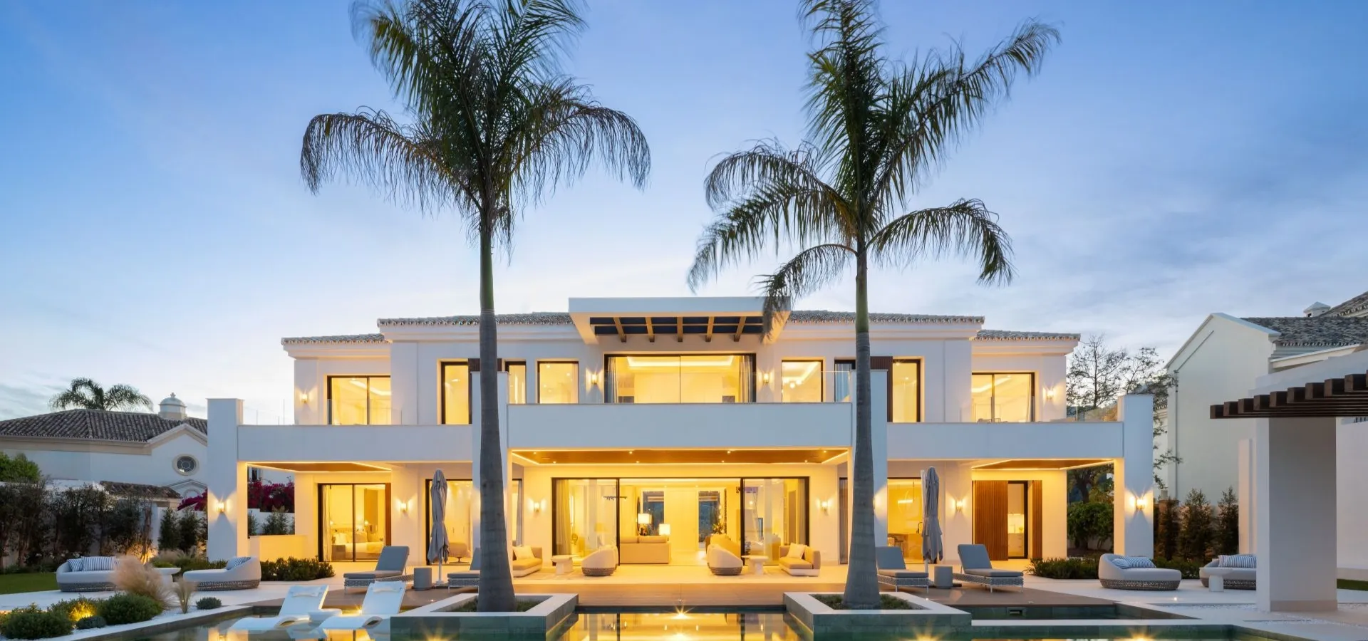 2,042 m² villa for sale in Marbella - View 11