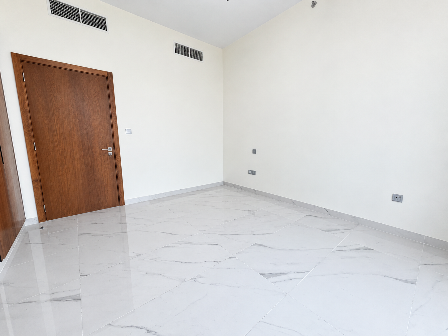 Brand New 2 BHK | Park View | Multiple Options - View 8