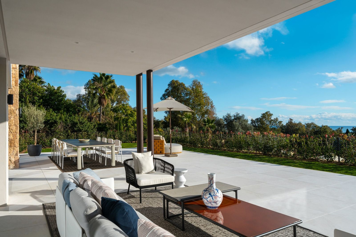 Marbella Hill Club Bespoke Mansion - View 8