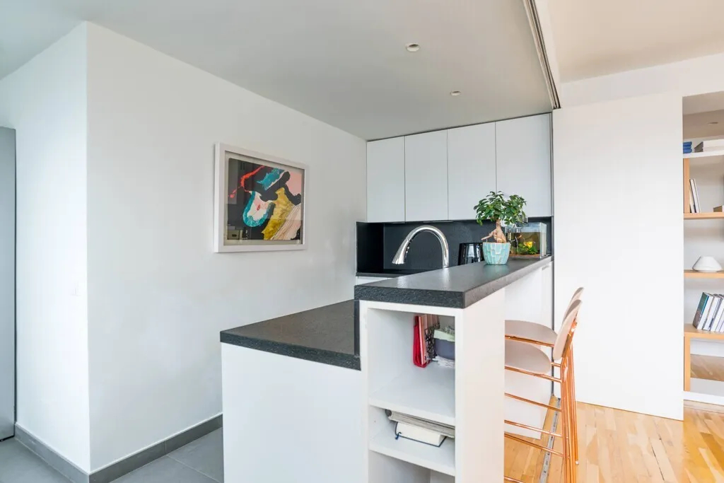 Luxury Apartment in Almagro - View 10
