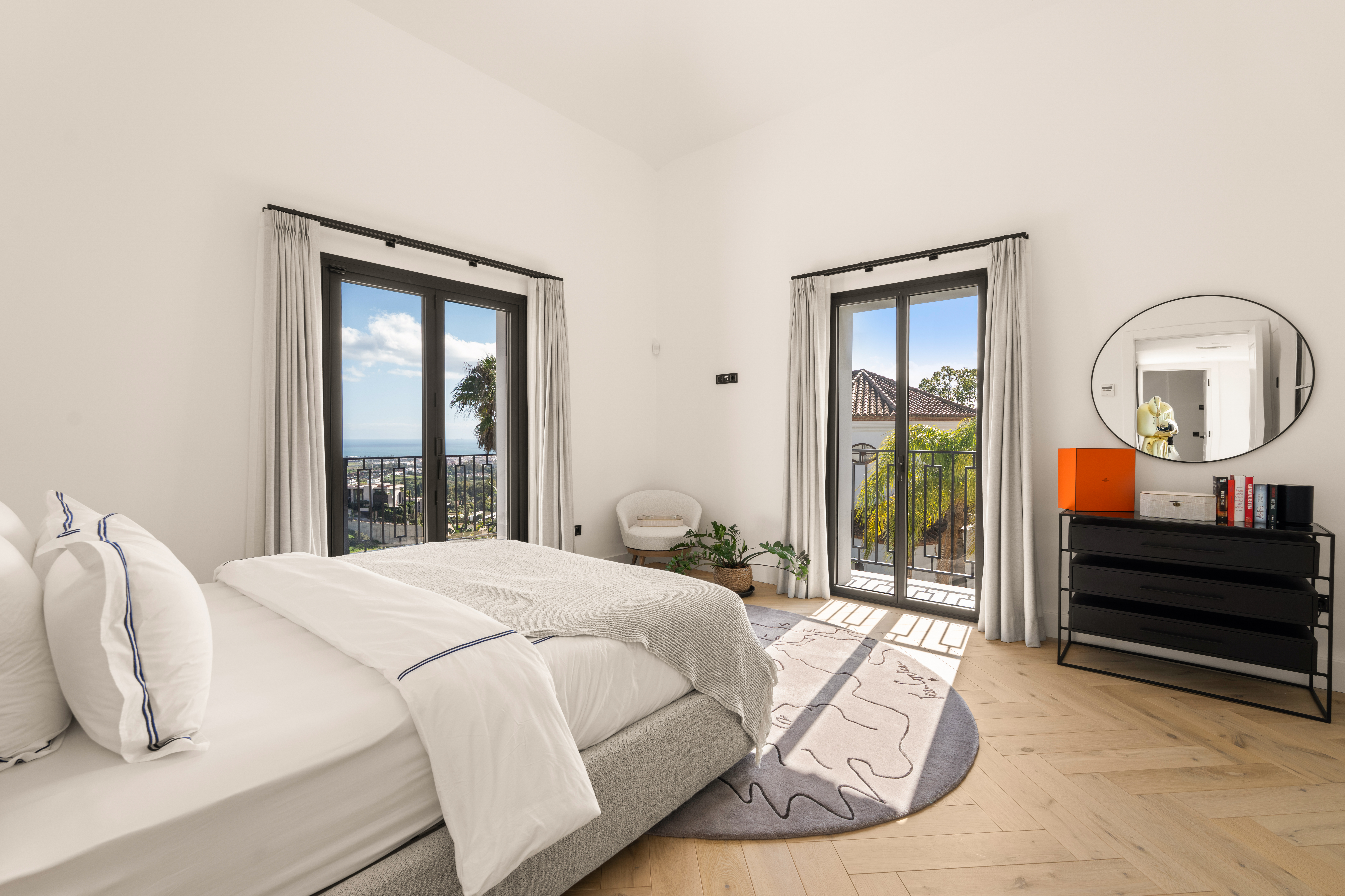 Villa Amra – Luxury Villa in Monte Halcones, Benahavís - View 12