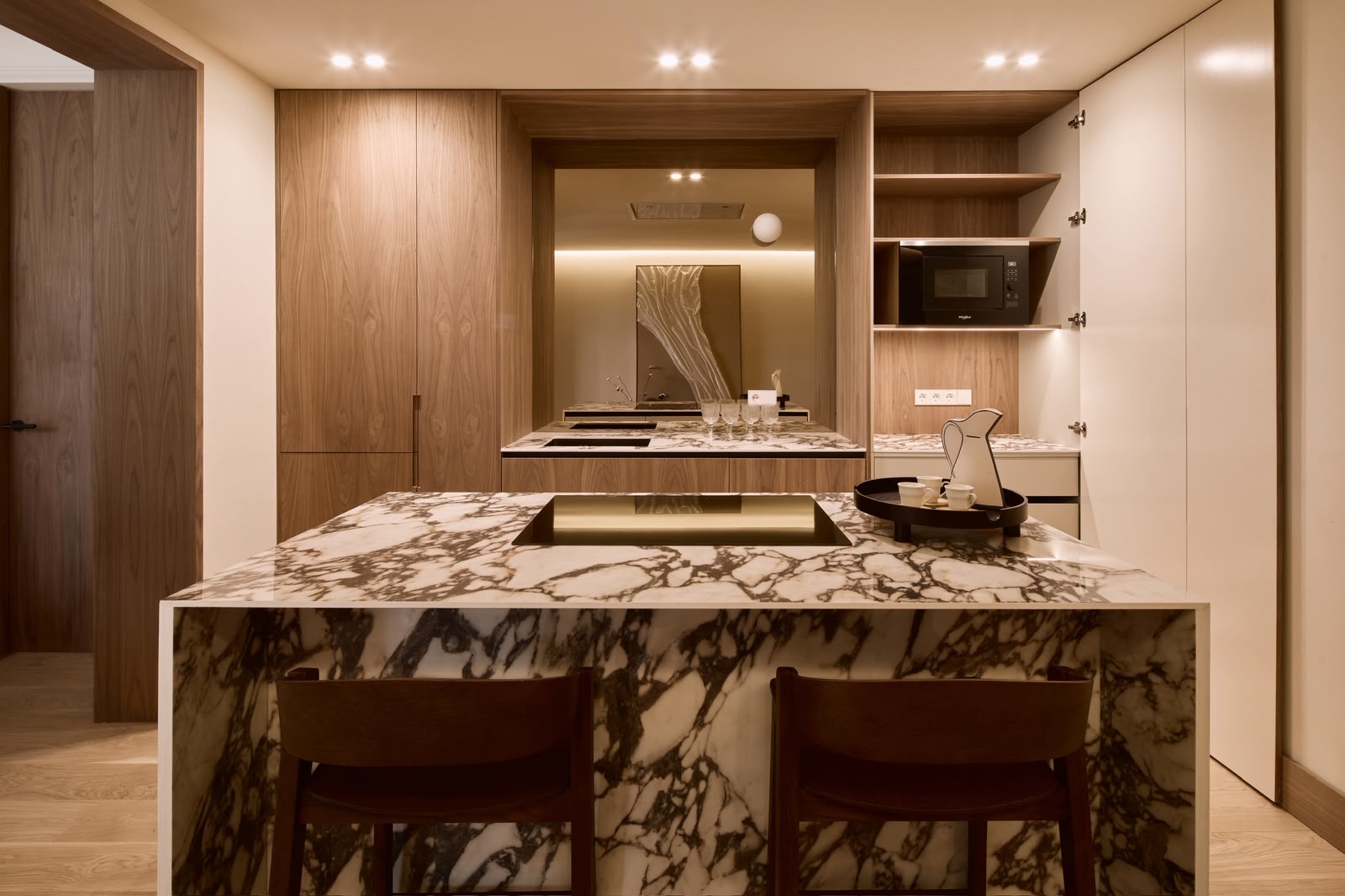Elegant Designer Apartment in Salamanca - View 14