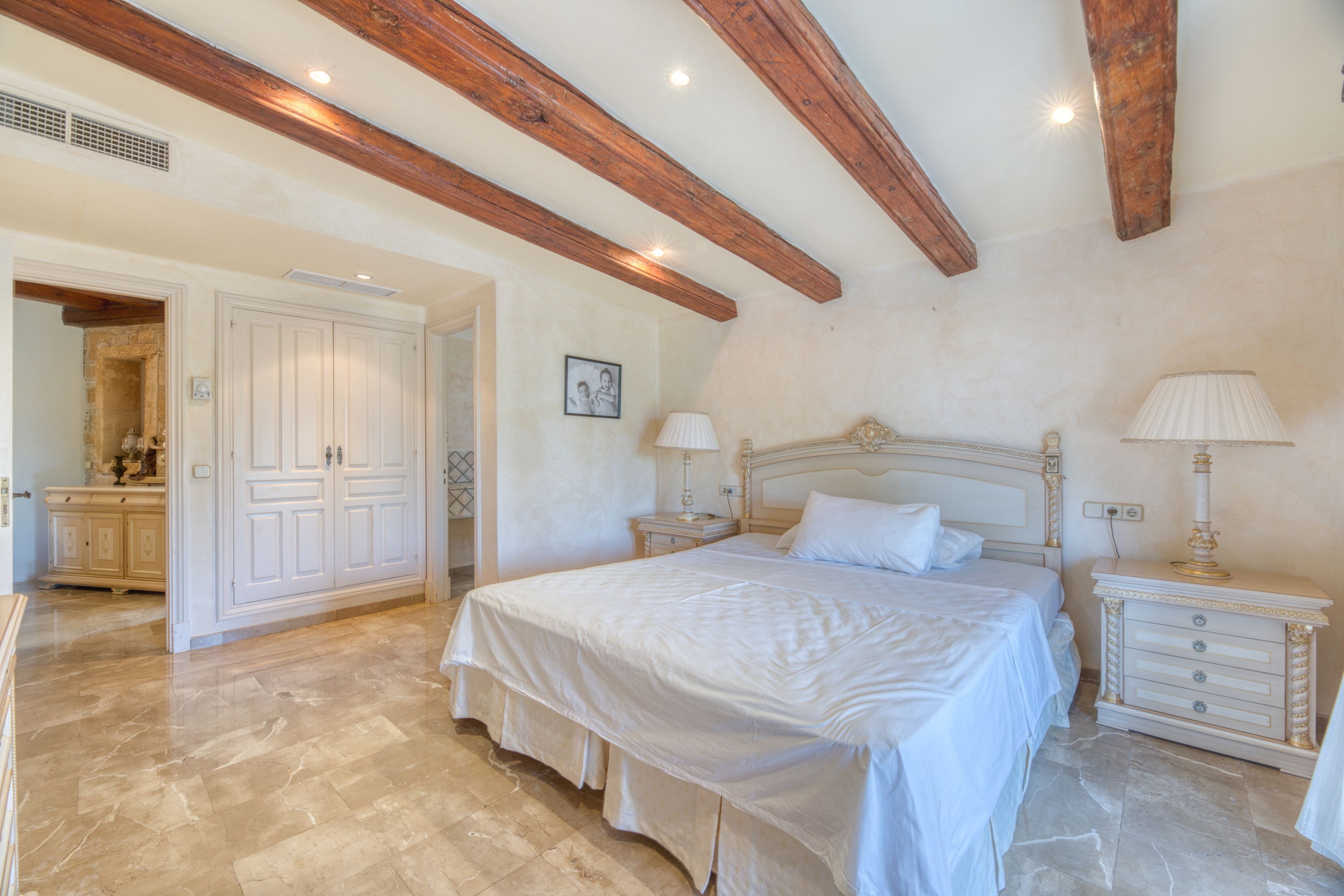 Luxury Villa – Multi-Residential Estate - View 37