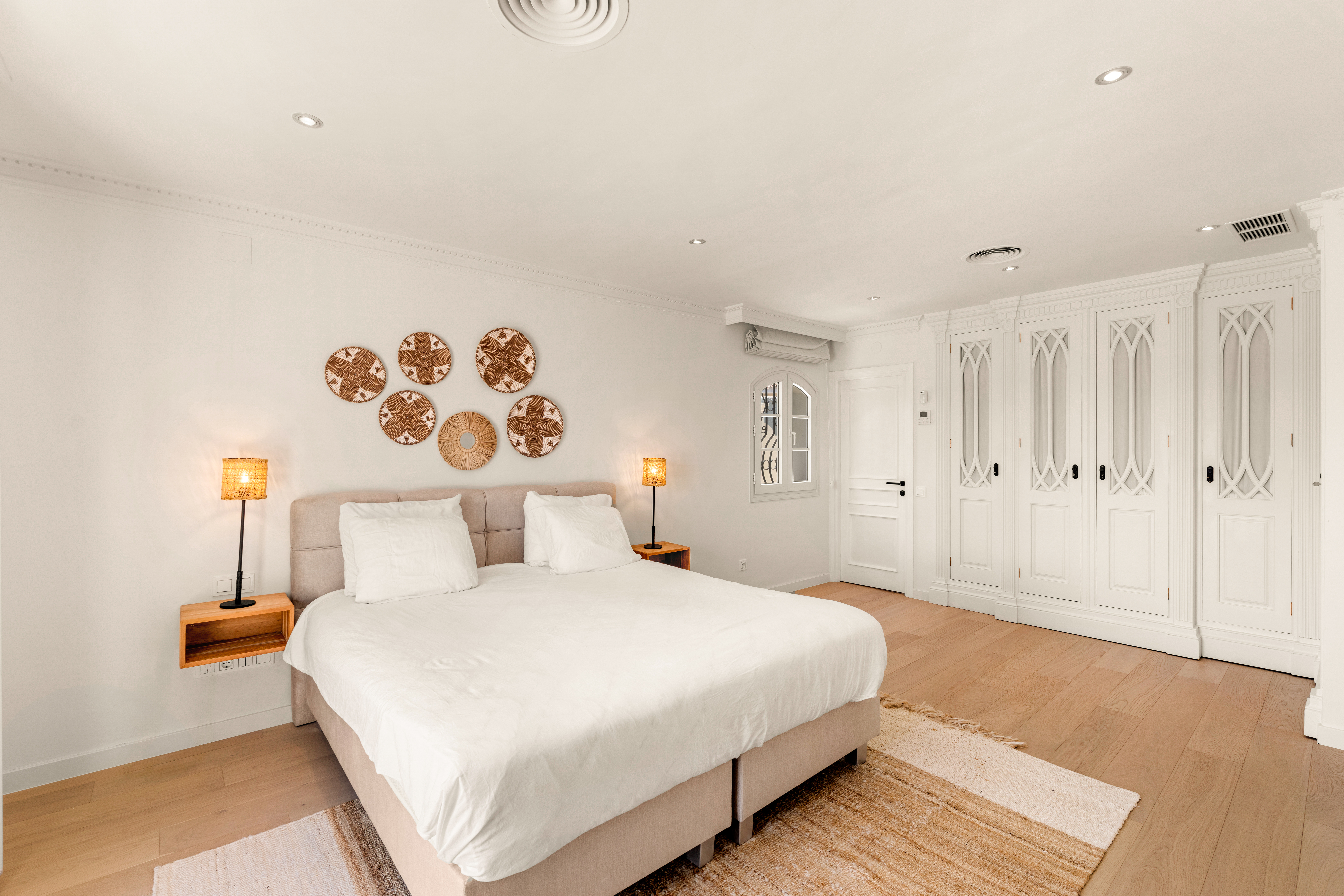 Casa Noora - Elegant Renovated Villa in Altos del Paraíso, Benahavís - View 11