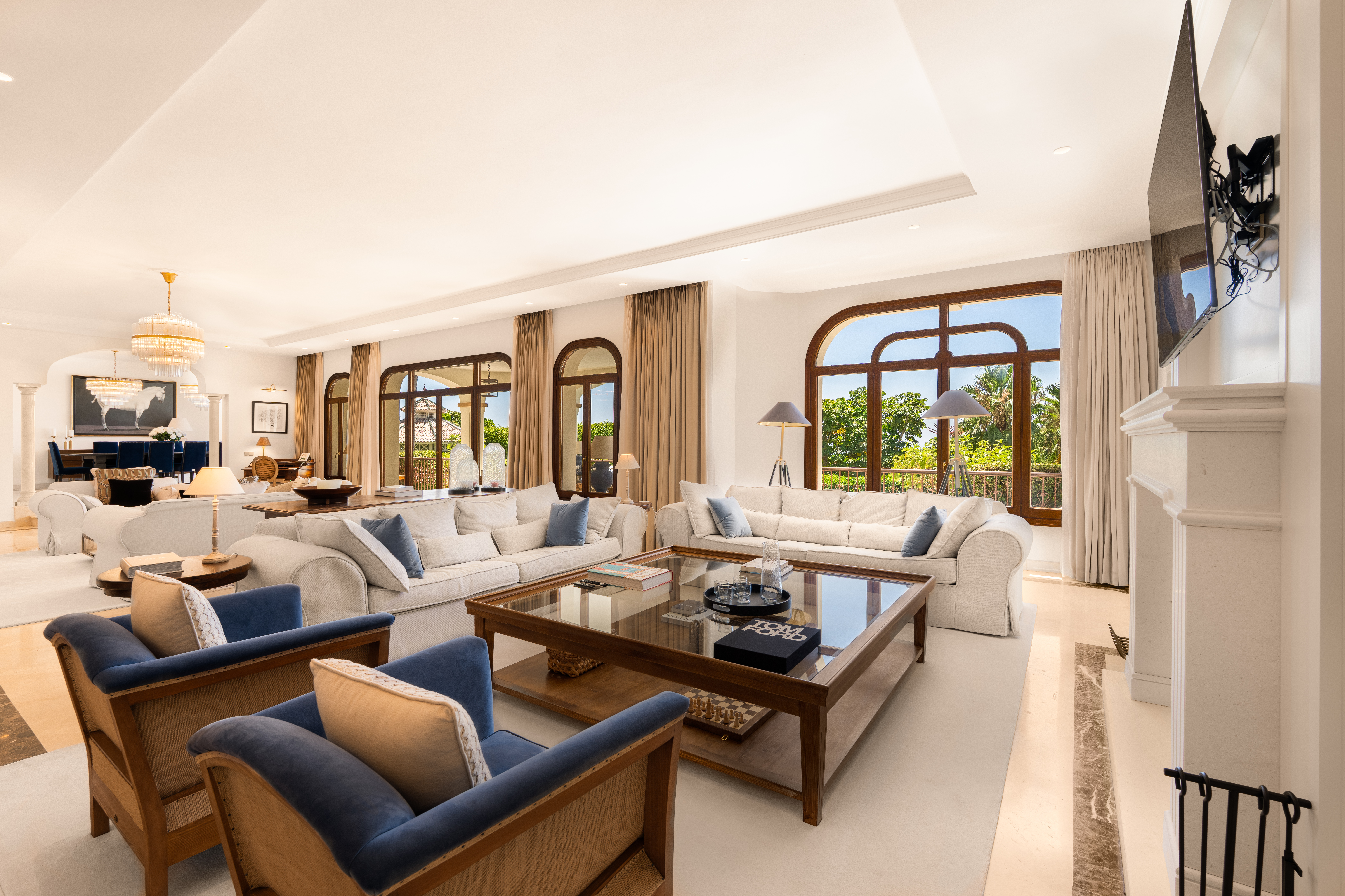 Villa Serenata – Luxury Villa in Sierra Blanca - View 11