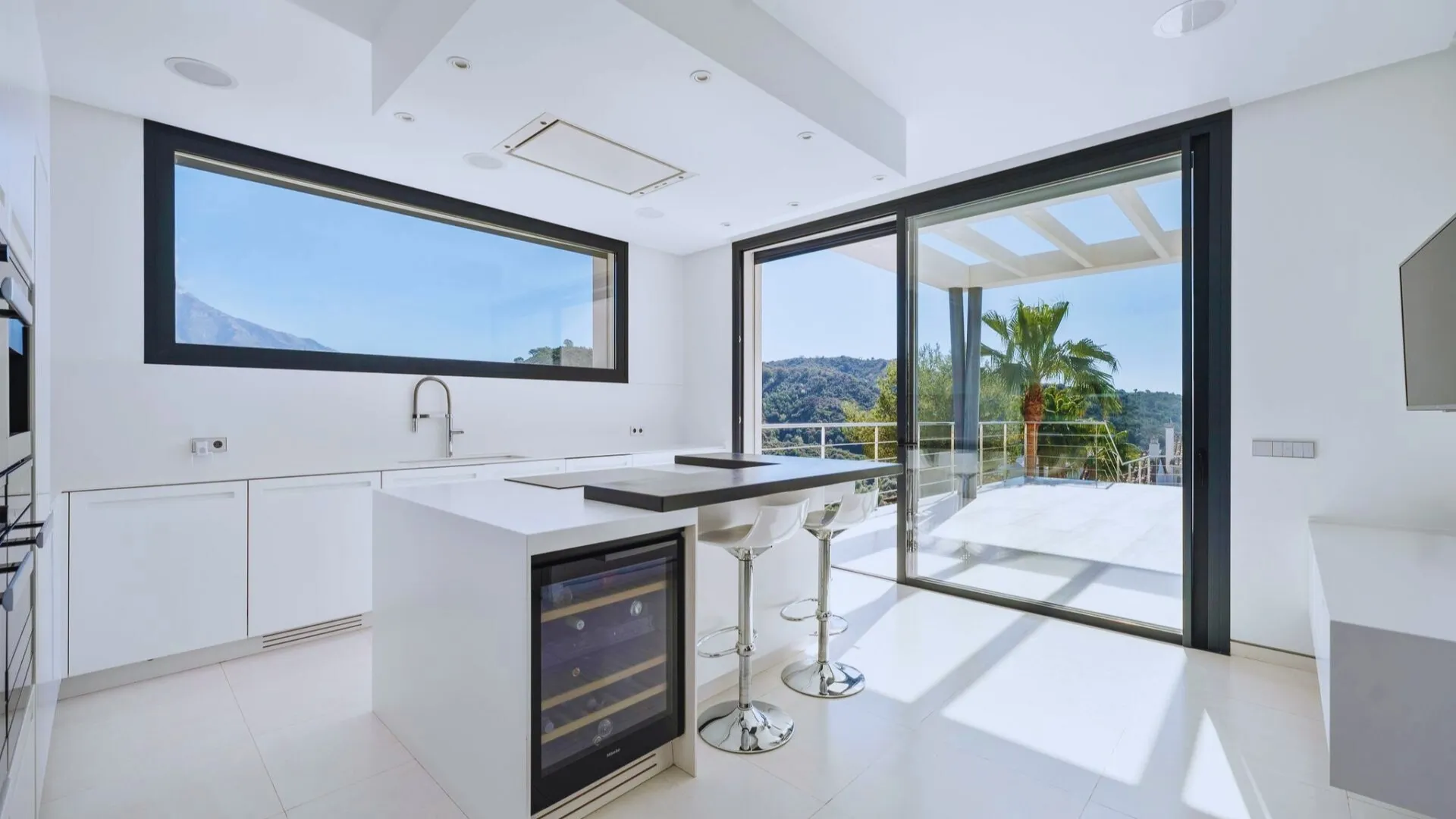 Contemporary Villa for Sale Andalucia - View 8