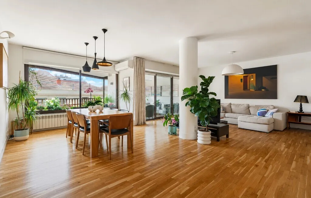 Luxury Apartment in Almagro - View 12