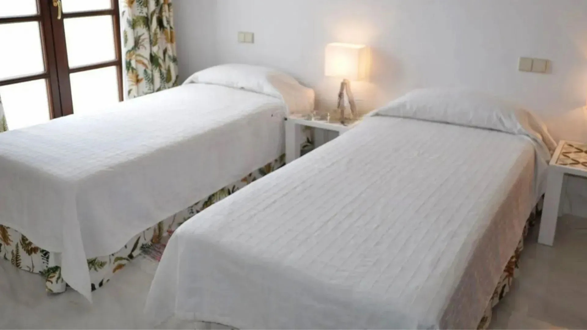 290 m2 villa for sale in Marbella - View 10