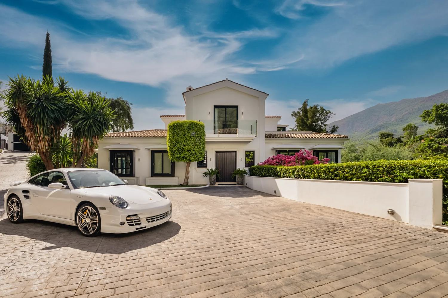 Villa Tilo – Luxury Villa in La Zagaleta - View 18