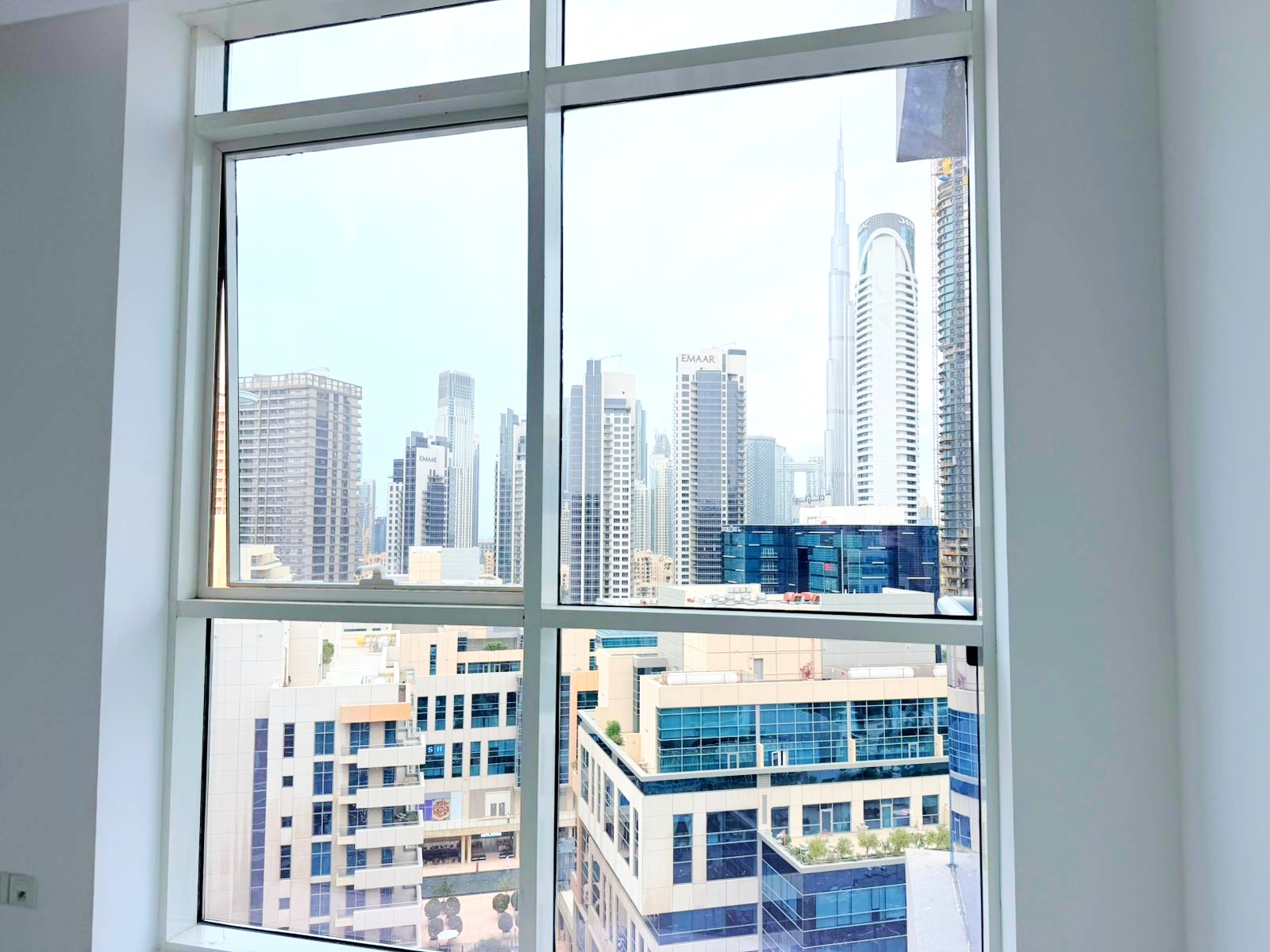 Burj Khalifa View | Spacious Layout | Vacant - View 11