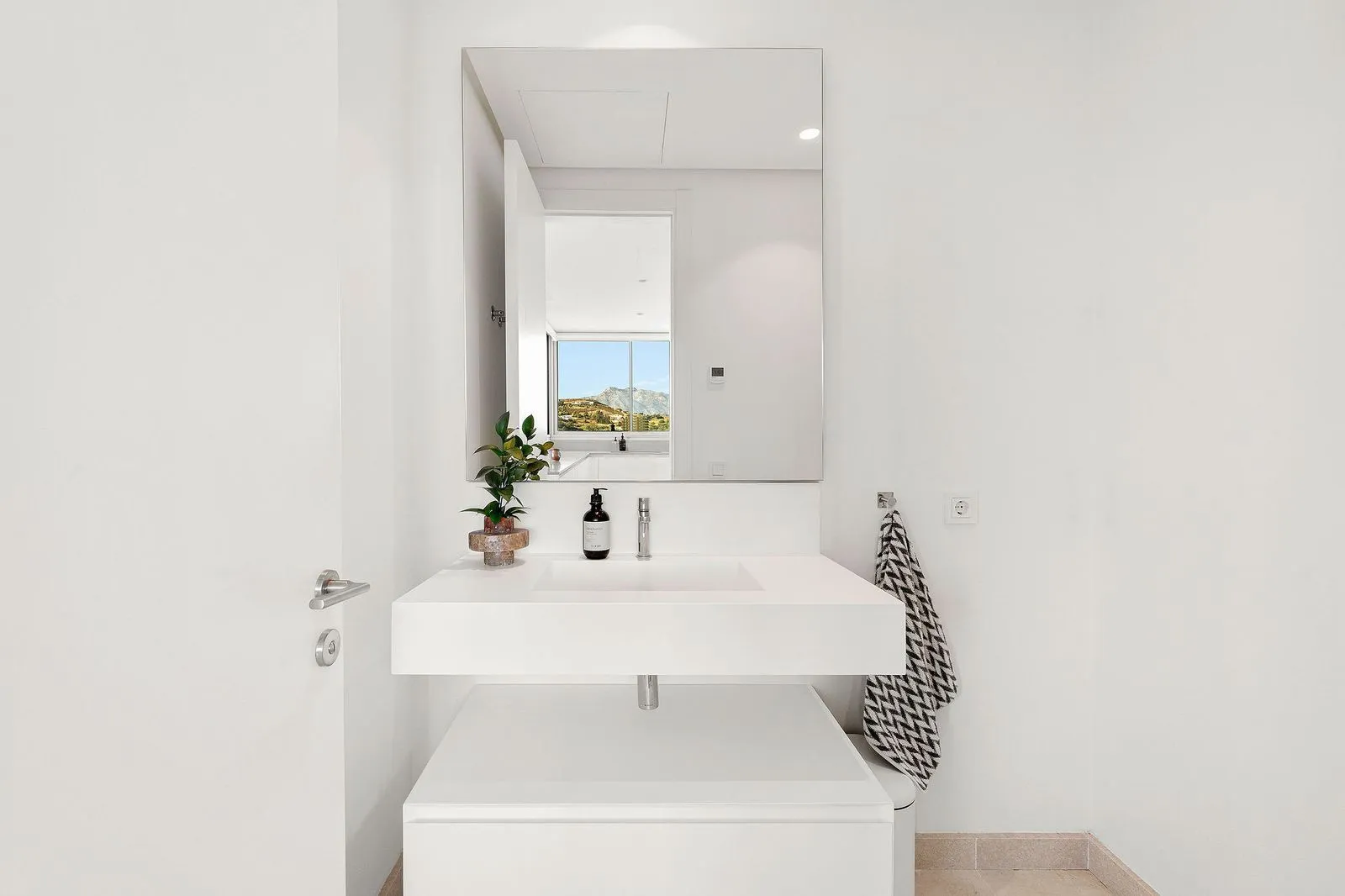 167 m² duplex for sale in Marbella - View 7