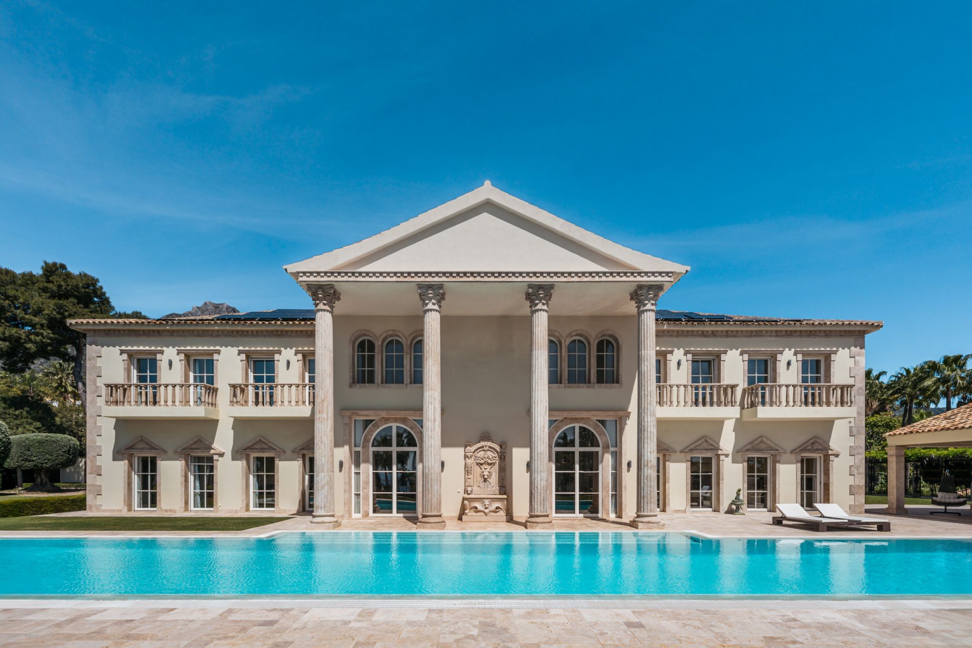 Luxury 7BR Villa for Sale in Costa del Sol | ready - View 11