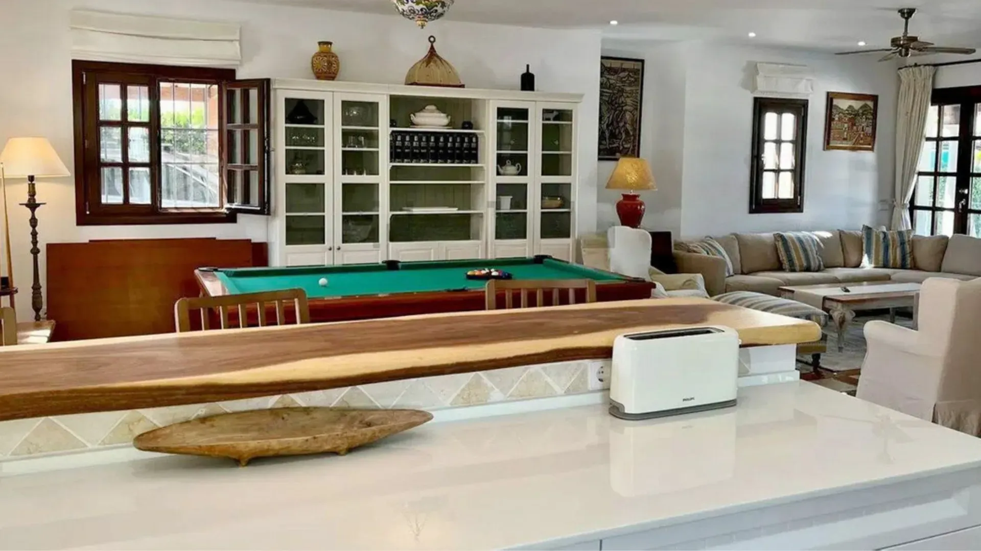 290 m2 villa for sale in Marbella - View 7