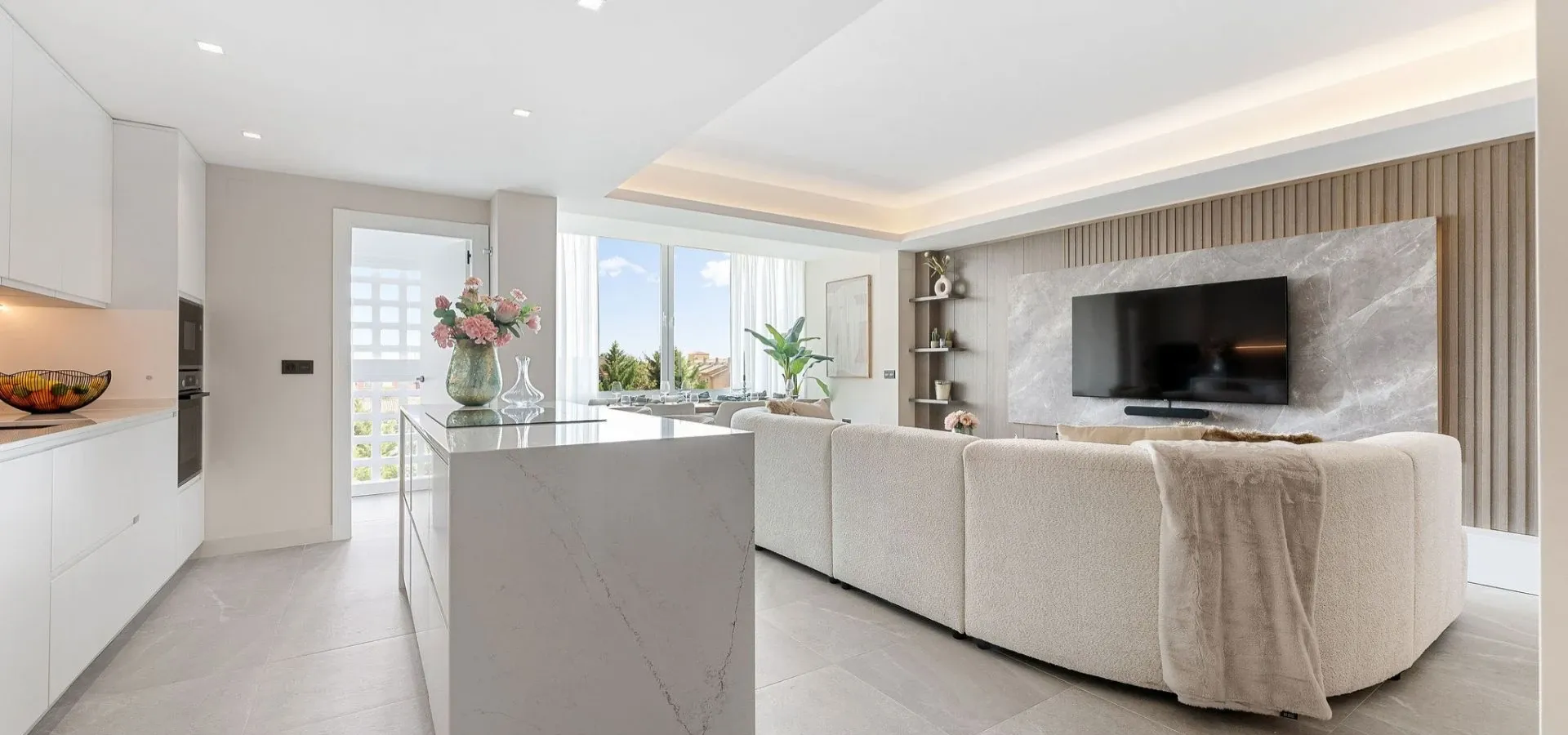 187 m² luxurious penthouse for sale in Marbella - View 6