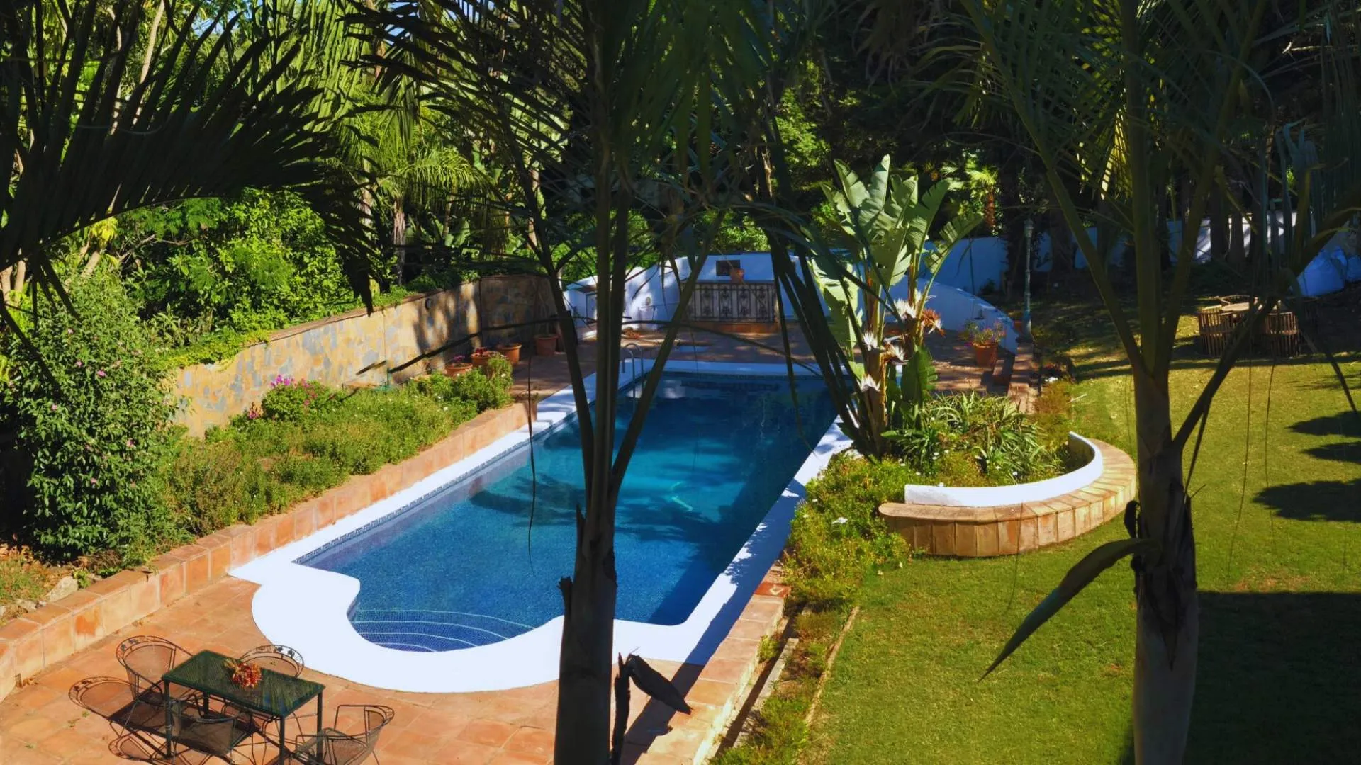 Exclusive 4-Bedroom Villa with Private Pool in Cadiz - View 8