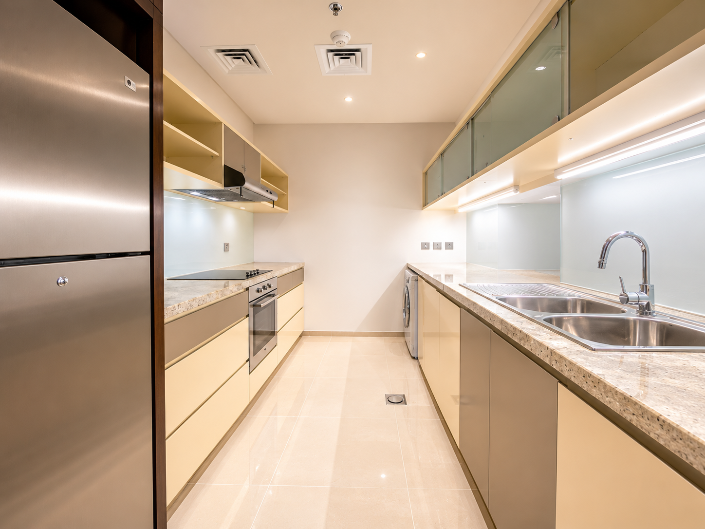 Furnished 1 BHK | High Floor | Sea View - View 7