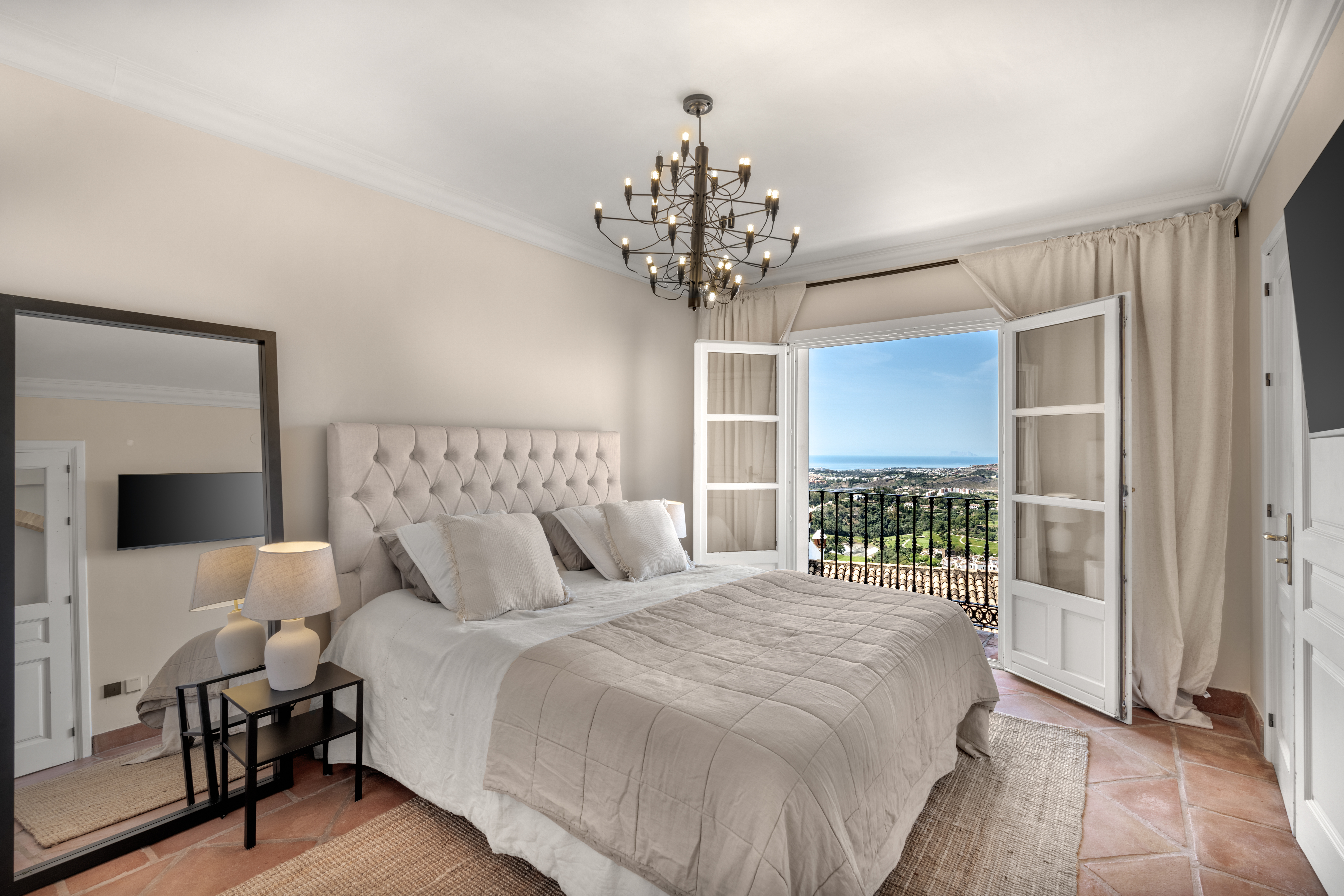 Villa Auli – Luxury Villa in La Heredia, Benahavís - View 14