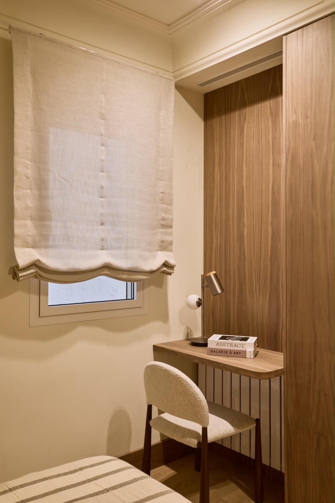 Elegant Designer Apartment in Salamanca - View 23