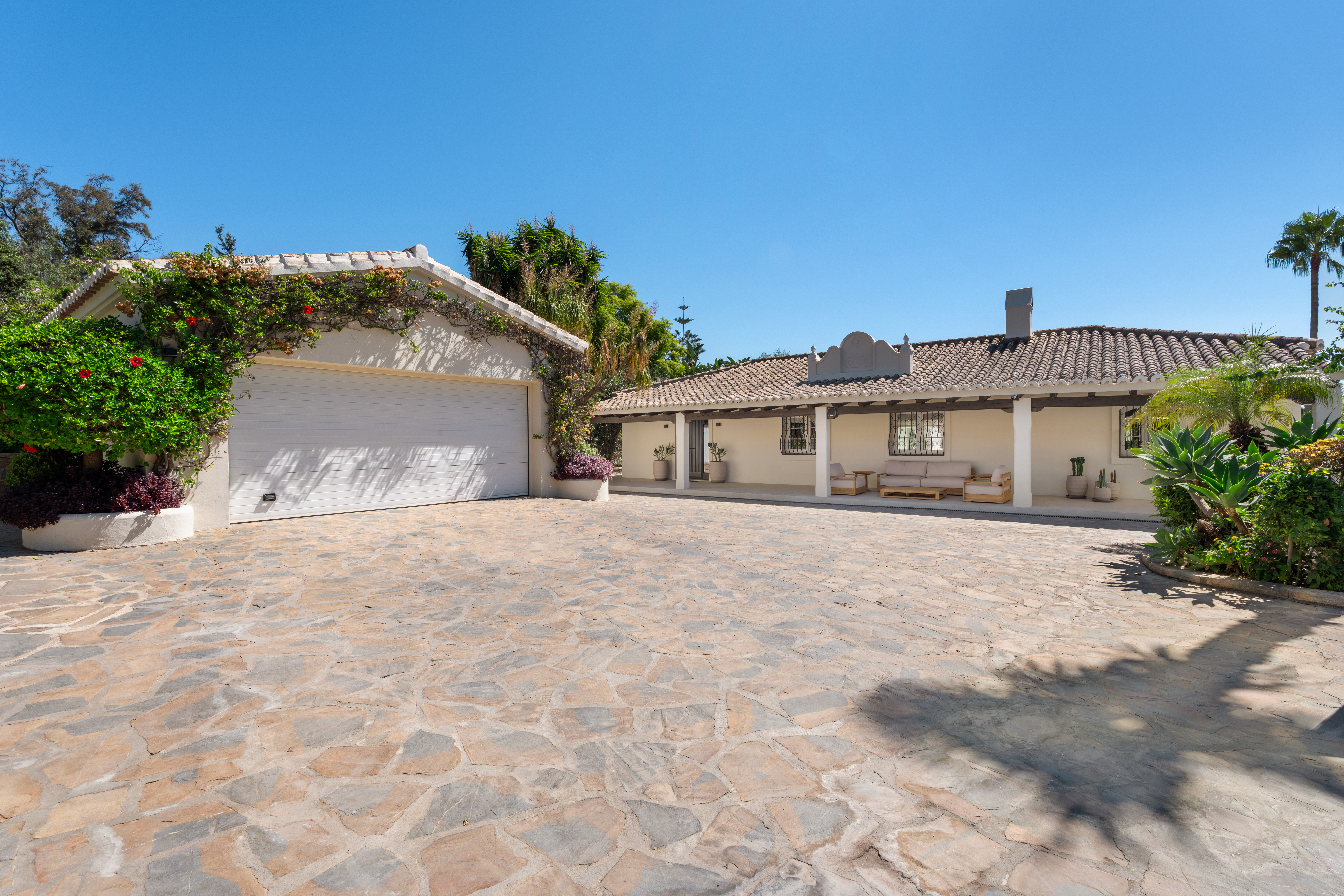 Casa Noora - Elegant Renovated Villa in Altos del Paraíso, Benahavís - View 15