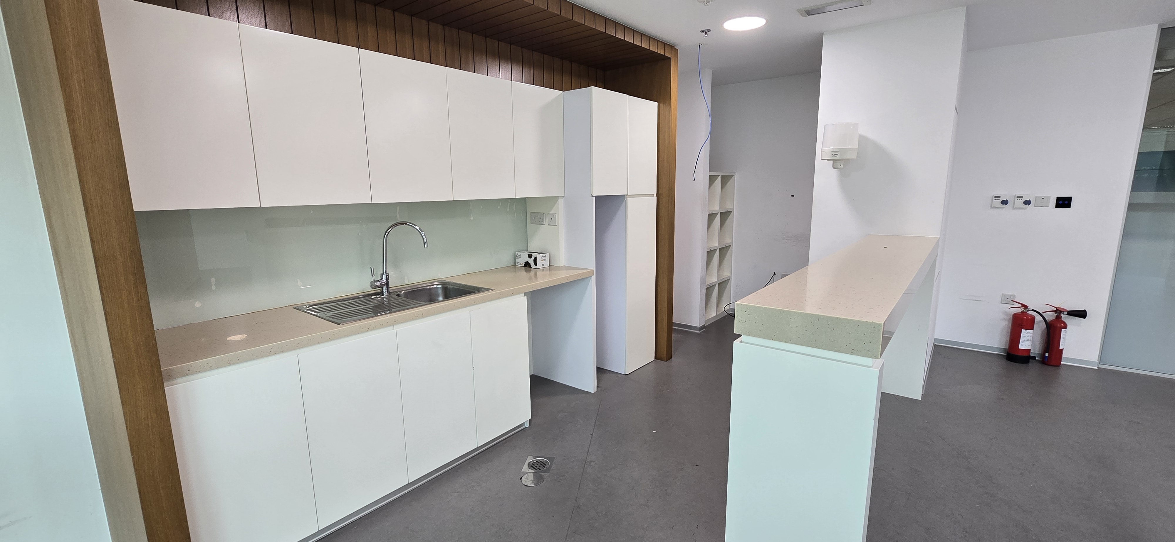 Fully Fitted | Prime Location | Ready to Move - View 25