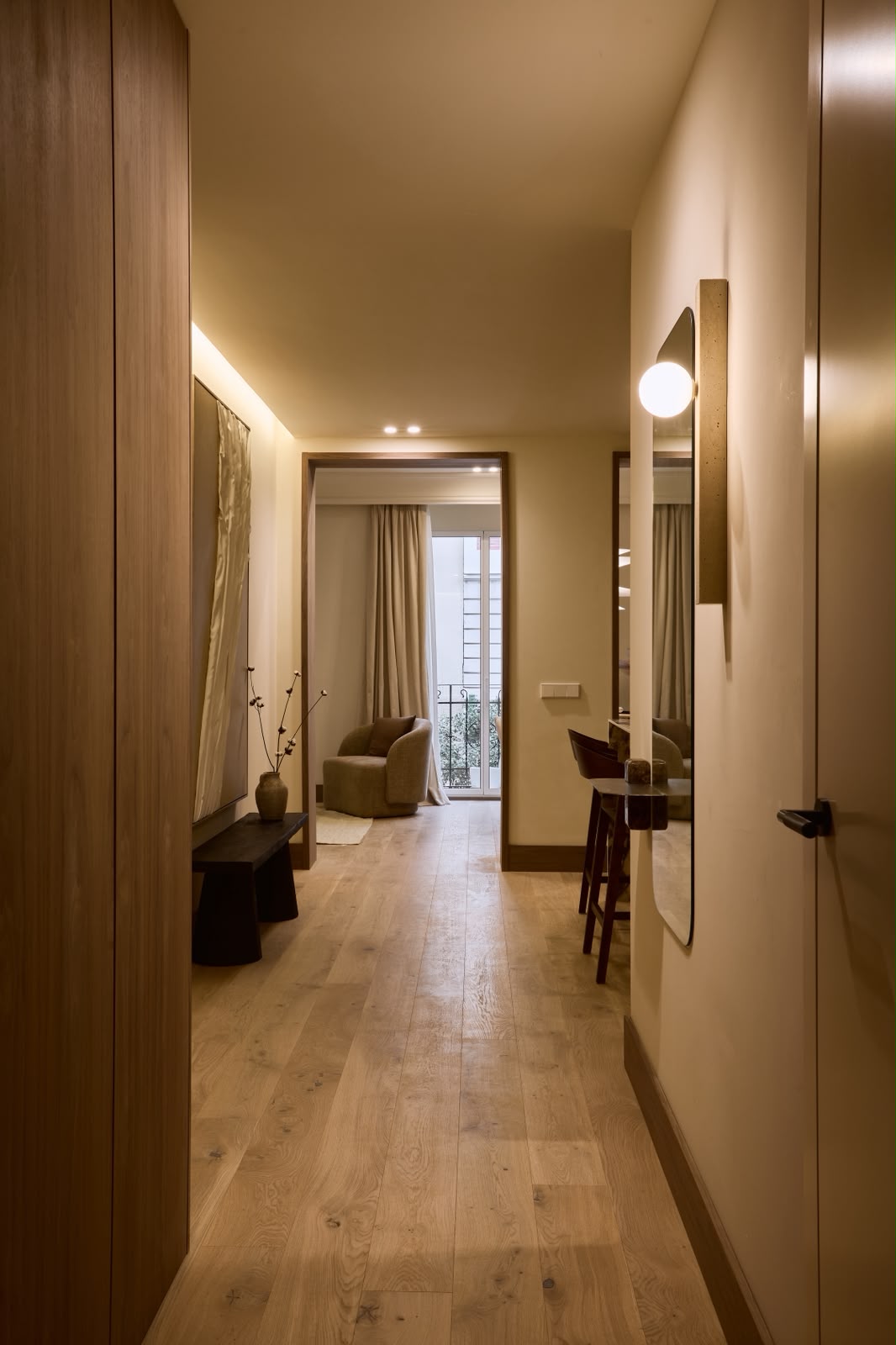 Elegant Designer Apartment in Salamanca - View 22