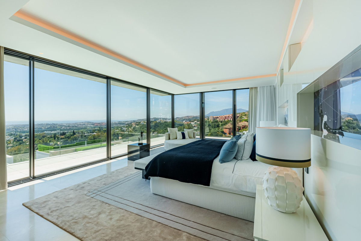 The Hills 12 - View 18