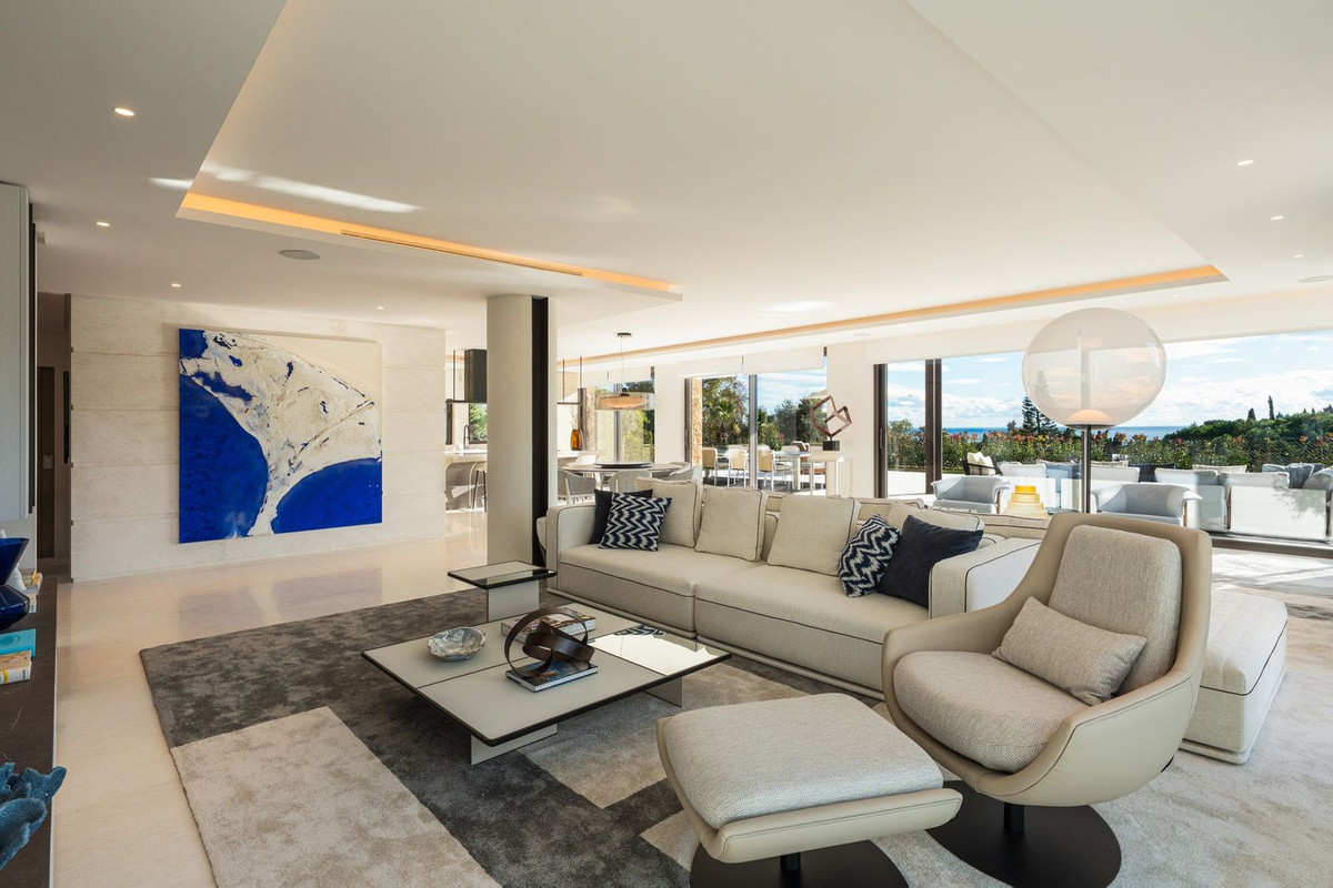 Marbella Hill Club Bespoke Mansion - View 12
