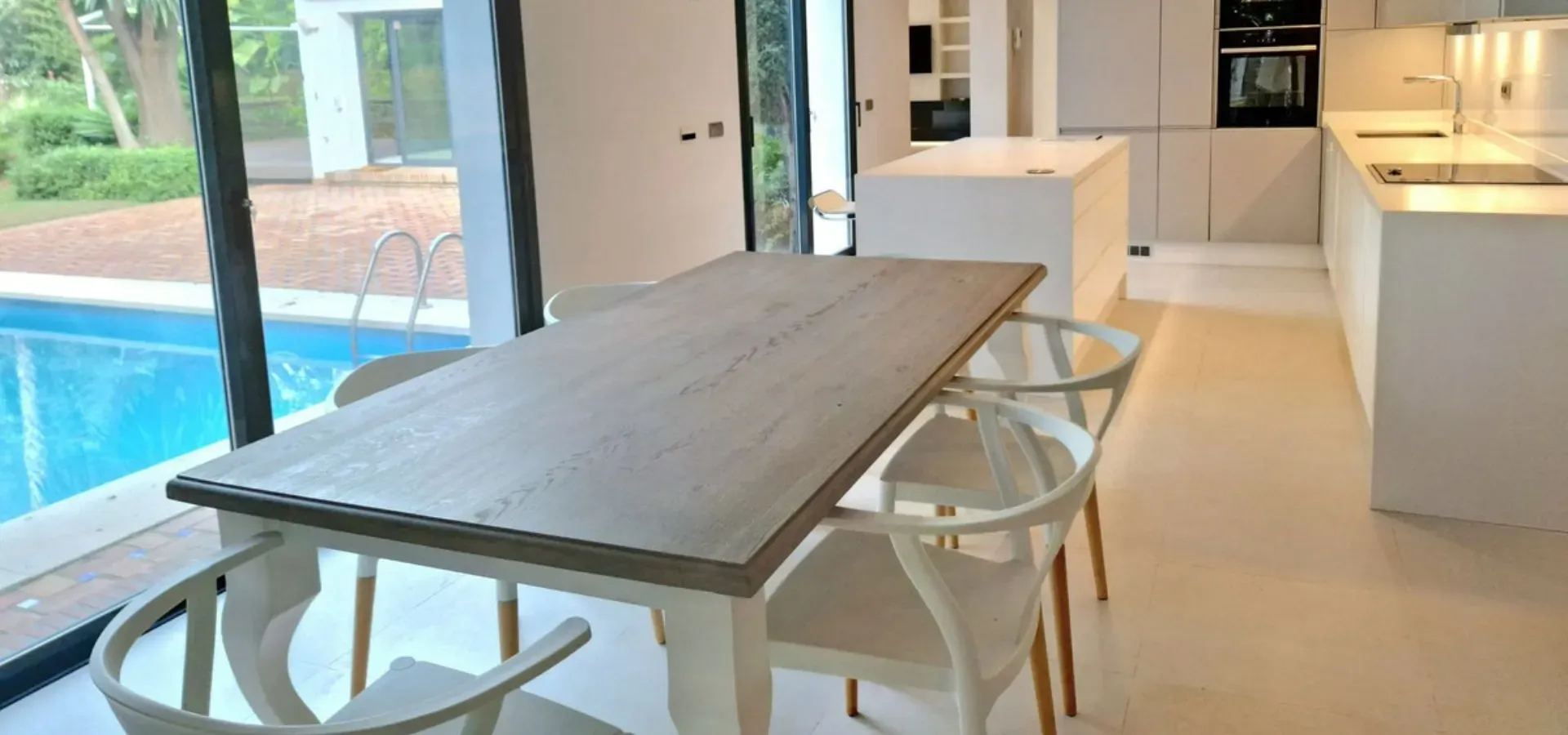 290 m2 villa for sale in Marbella - View 8