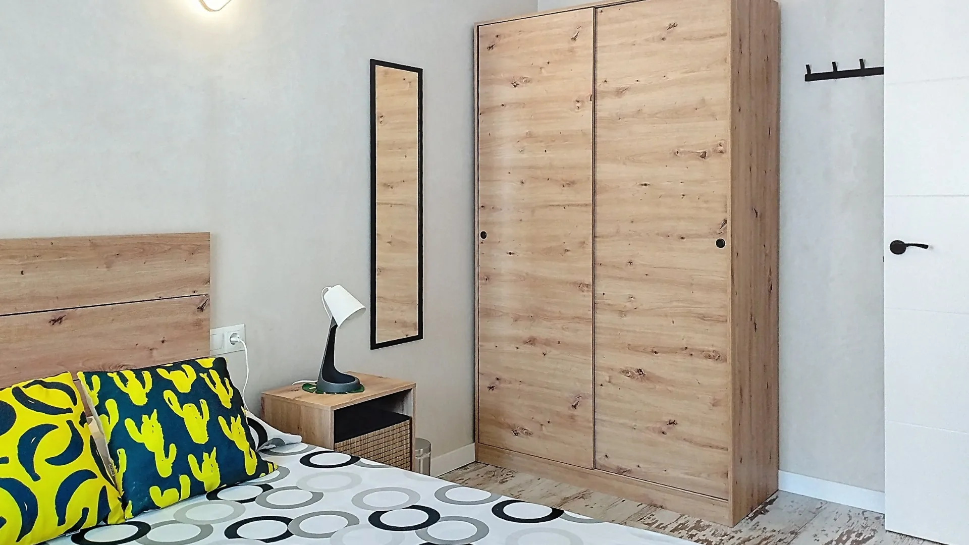 260 m² five tourist apartments for sale in Málaga - View 9