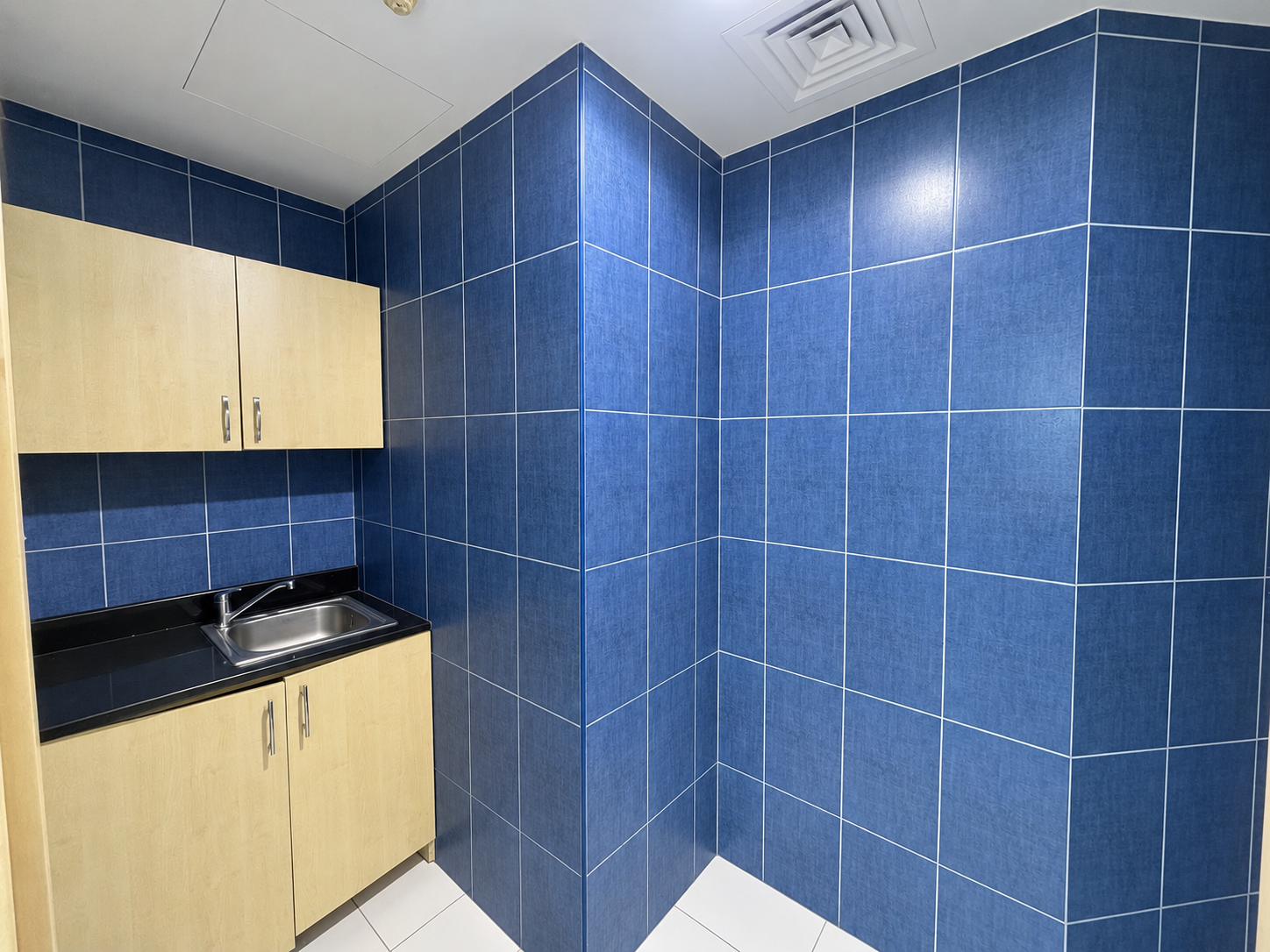 Fully Fitted Office | Glass Partitions | Vacant - View 6