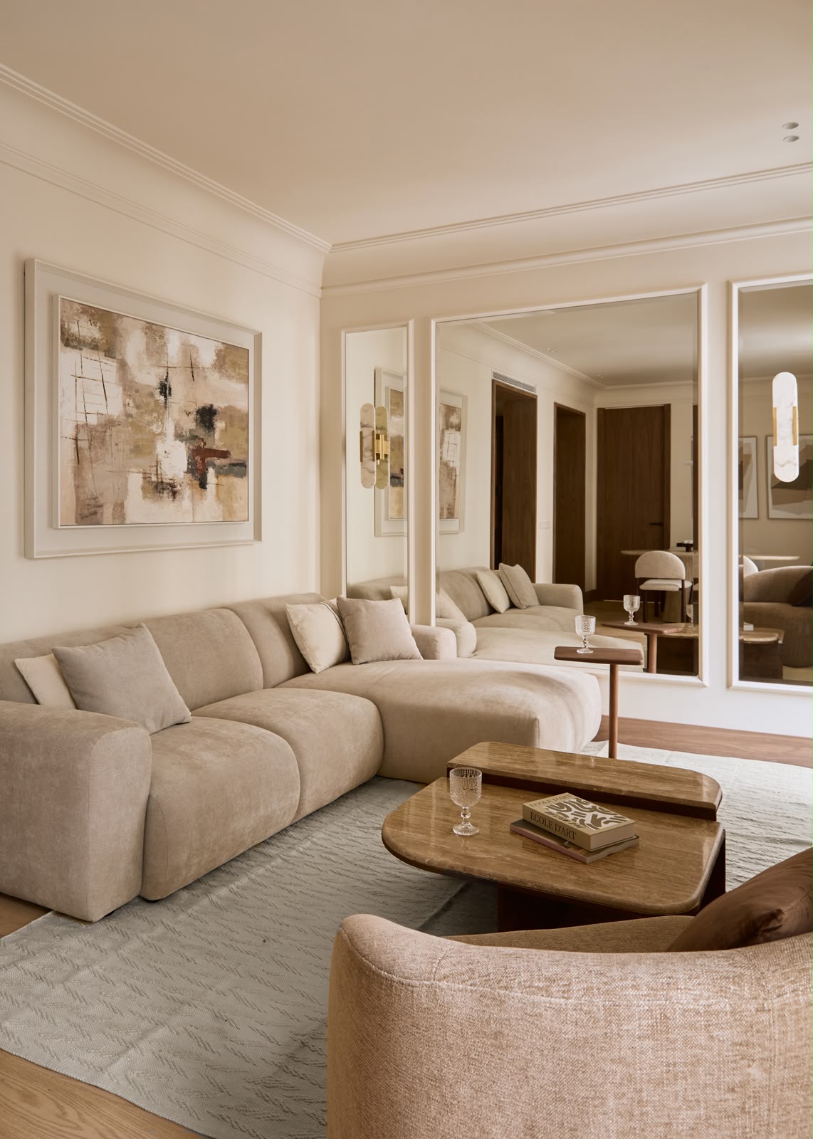 Elegant Designer Apartment in Salamanca - View 8