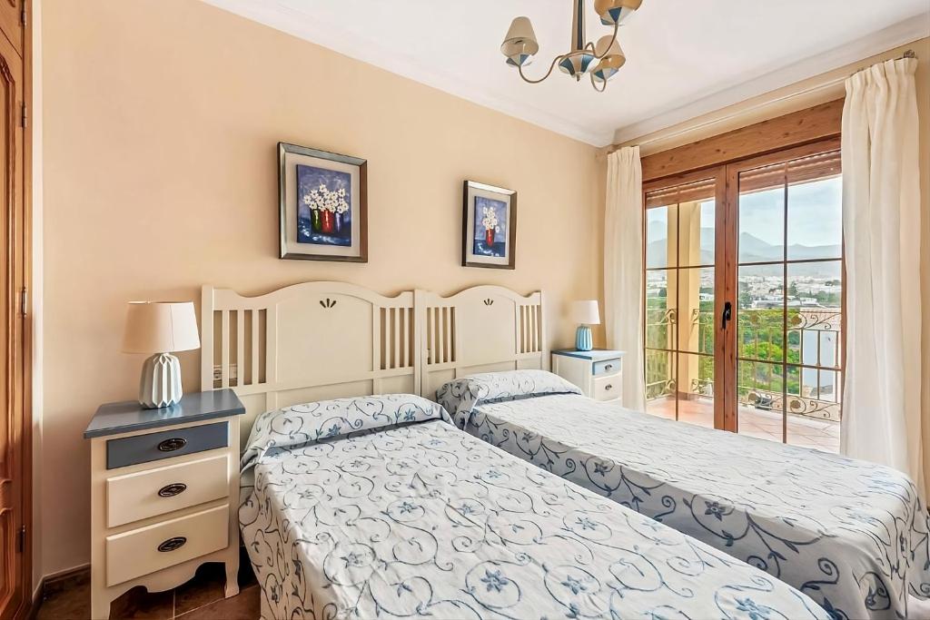 Villa with Private Pool and Sea Views in Nerja - View 13
