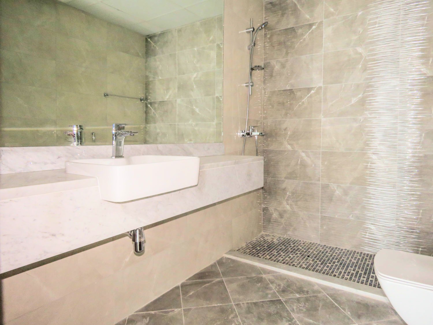 Bright 1 BR | With Balcony | Multiple Options - View 12