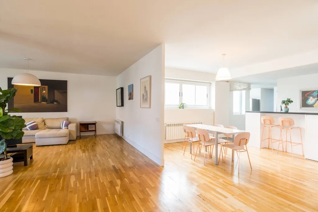 Luxury Apartment in Almagro - View 17