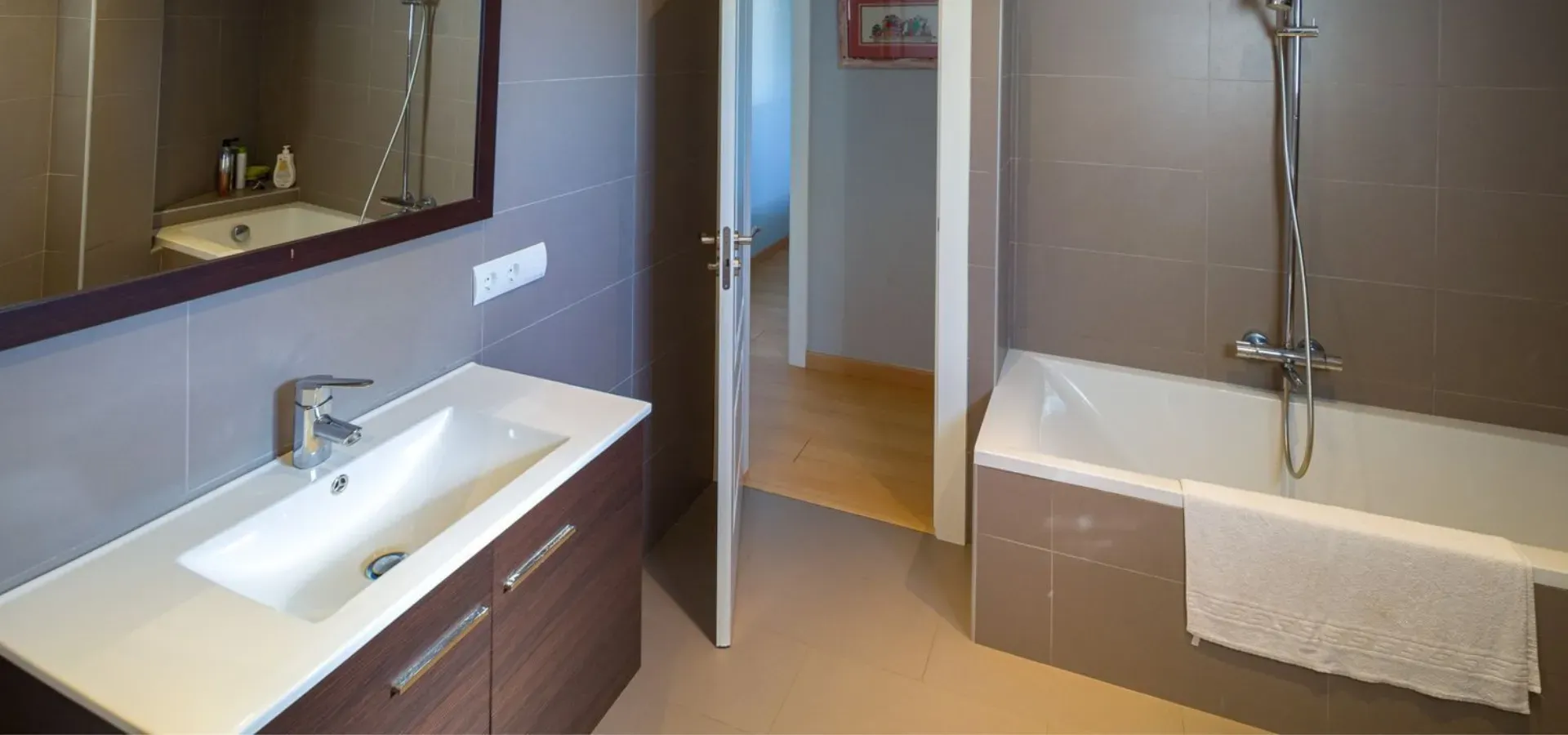 228 m² villa for sale in Marbella - View 6