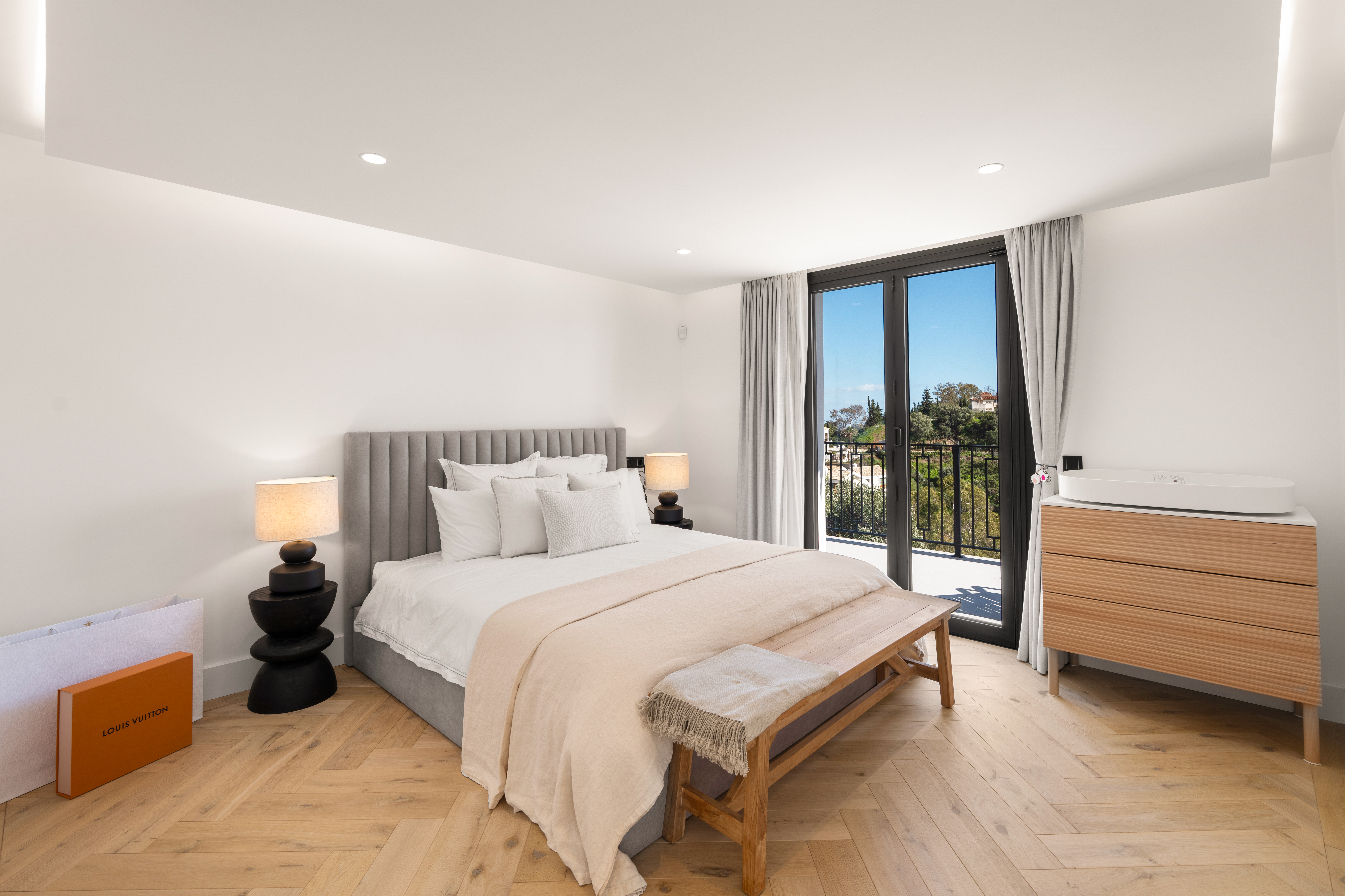 Villa Amra – Luxury Villa in Monte Halcones, Benahavís - View 6