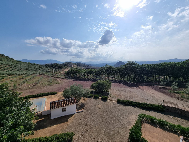 Exclusive Luxury Country Estate with Event Venue - View 6