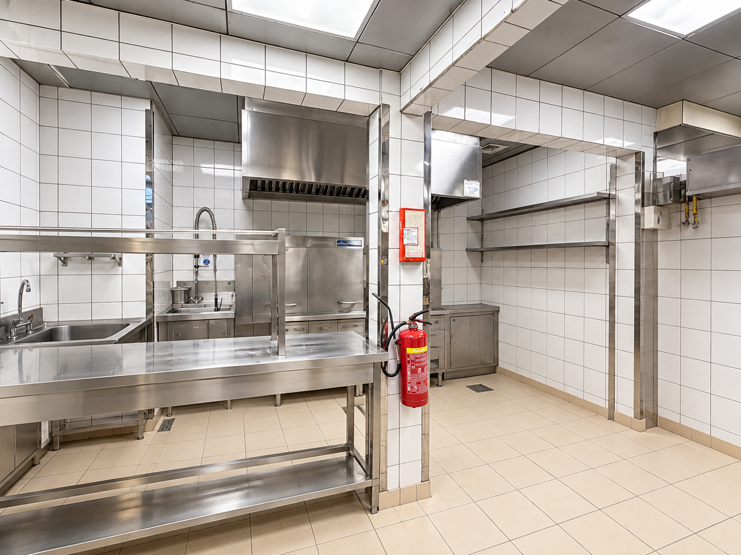 Modern Restaurant | Prime Location | Ready - View 12