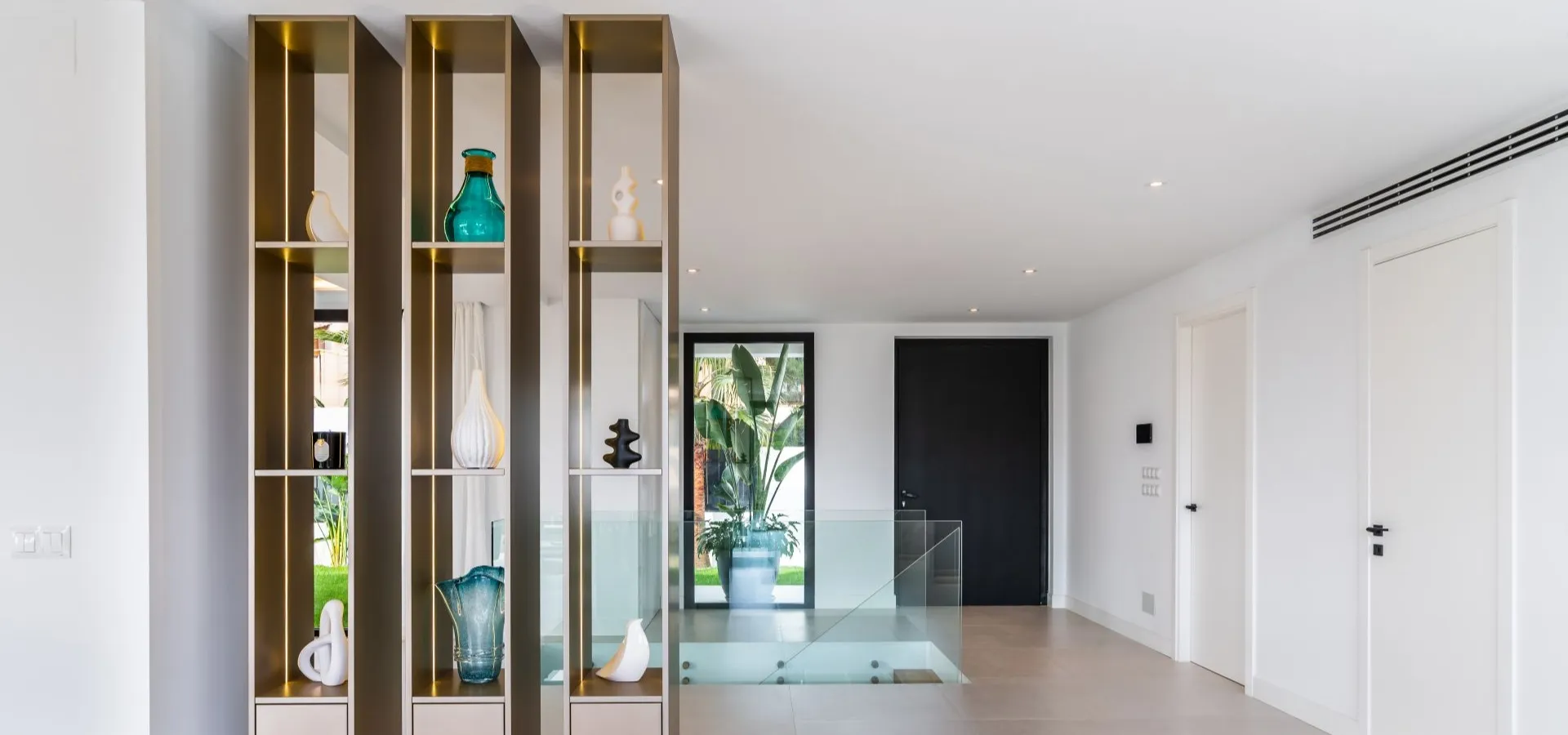 405 m2 villa for sale in Marbella - View 7